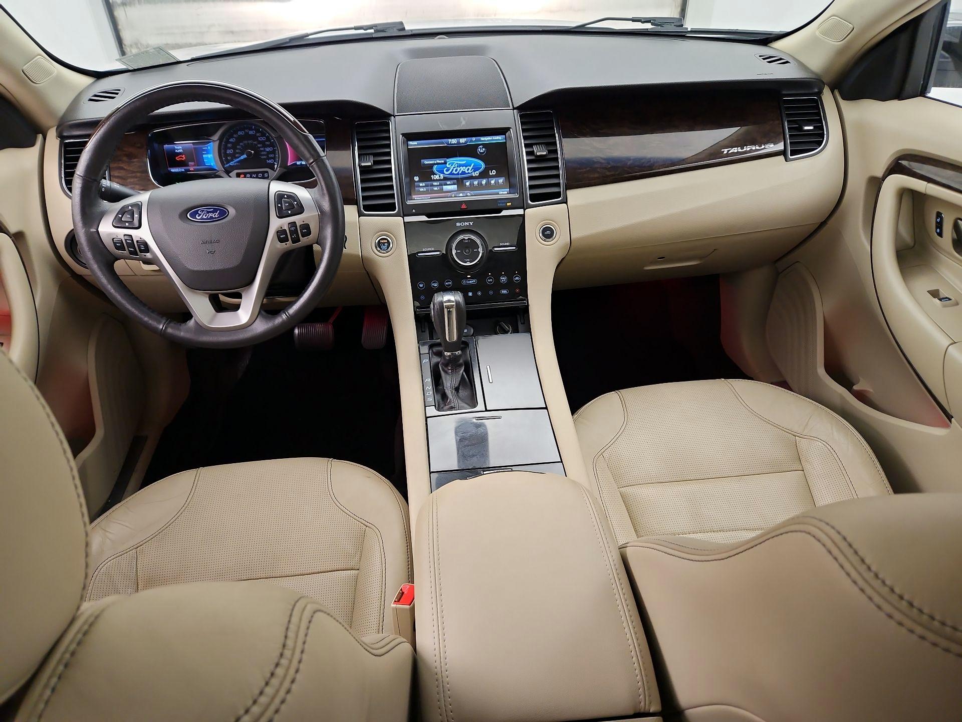 Thumbnail: 2015 Ford Taurus - 9