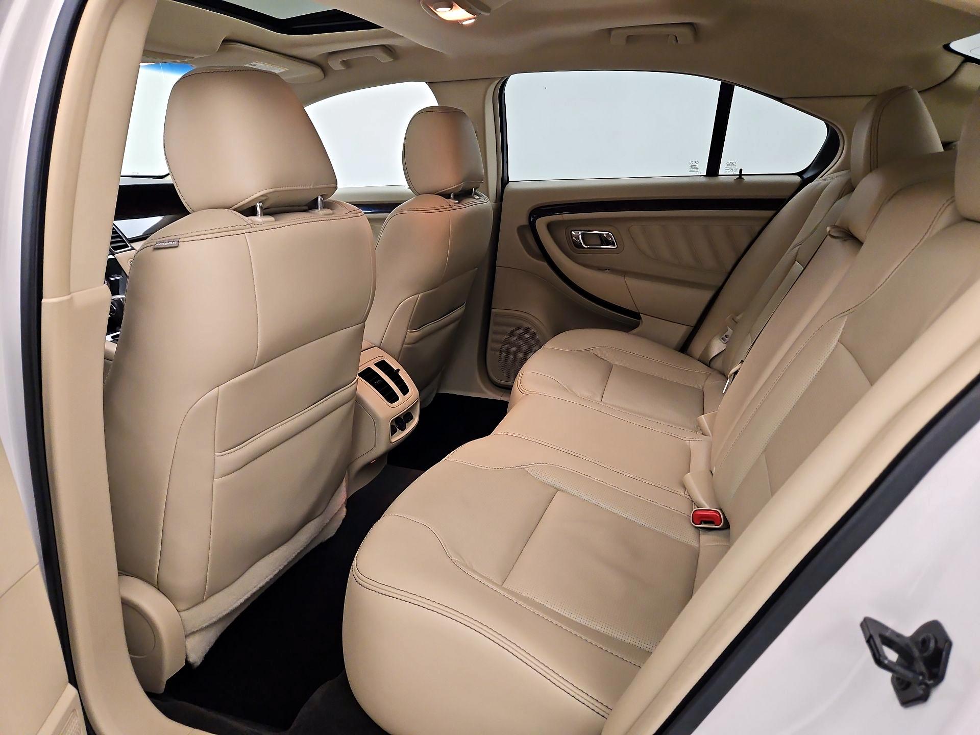 Thumbnail: 2015 Ford Taurus - 20