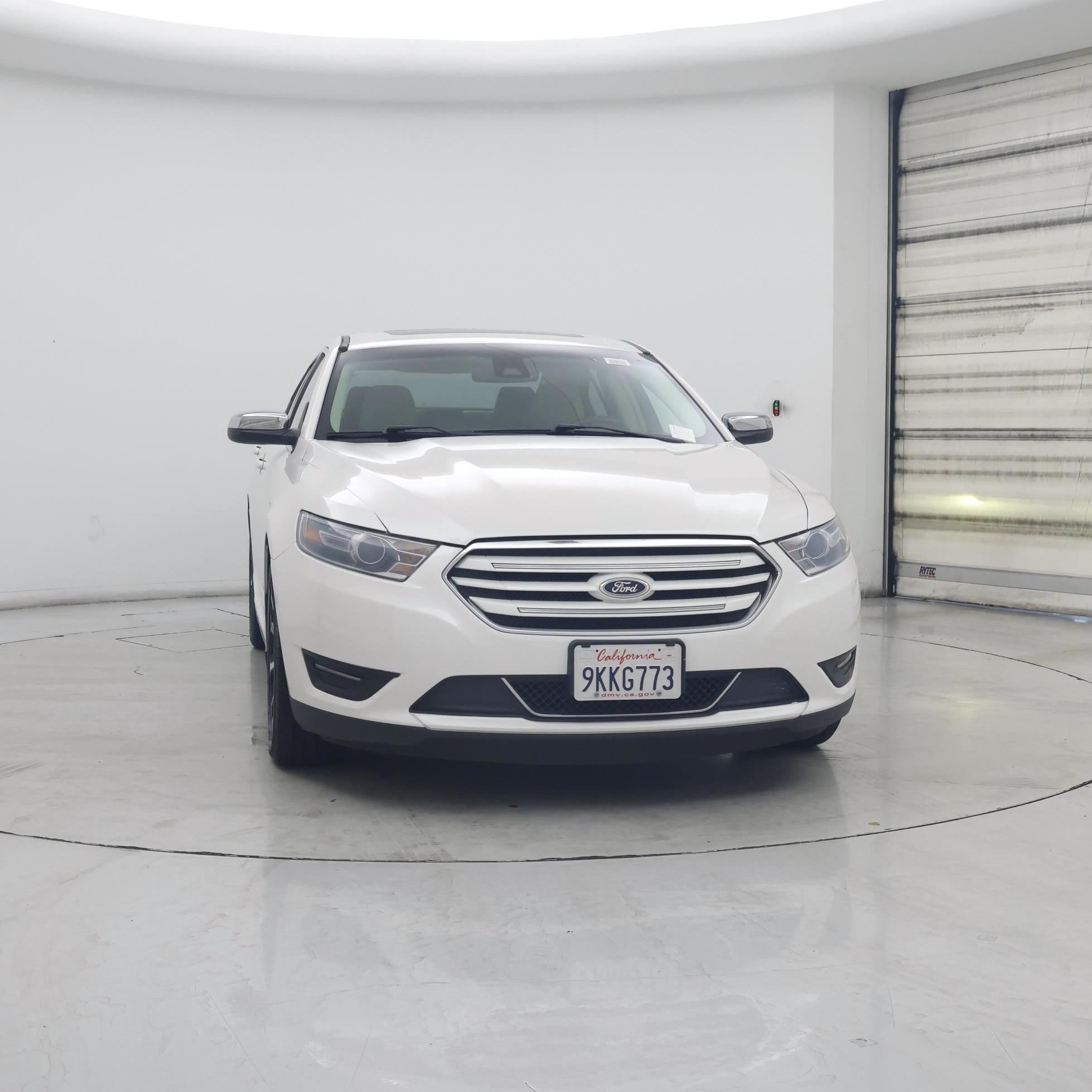 Thumbnail: 2015 Ford Taurus - 5