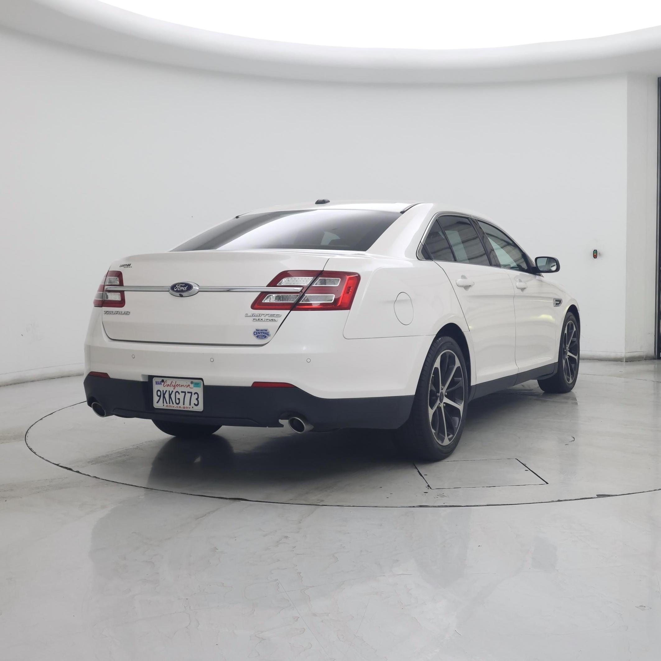 Thumbnail: 2015 Ford Taurus - 8