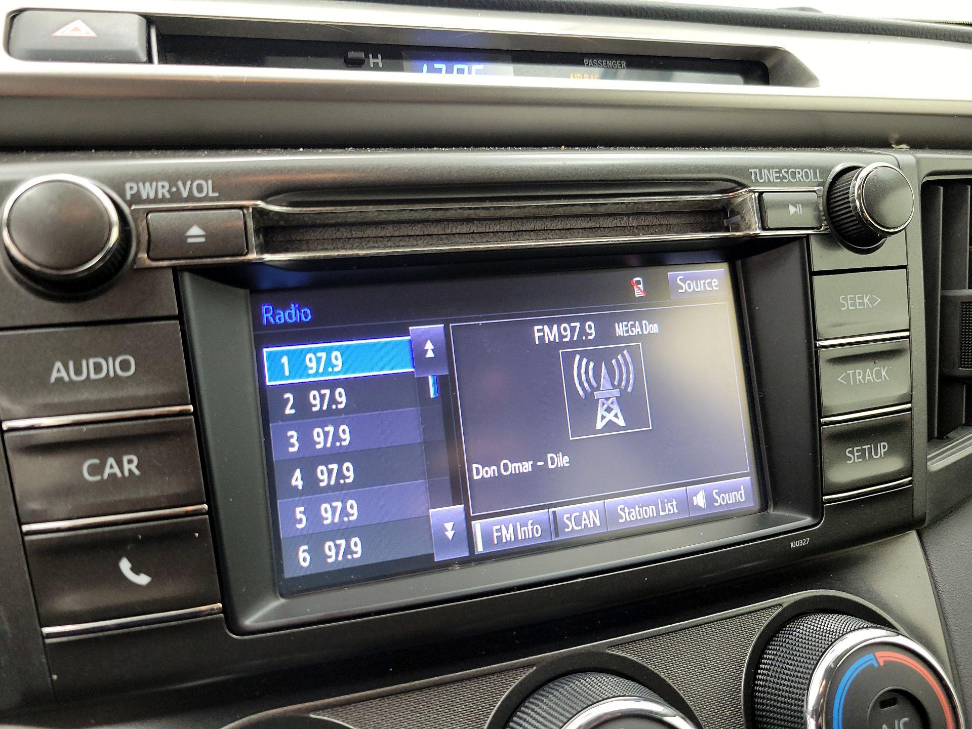 Thumbnail: 2015 Toyota RAV4 - 15