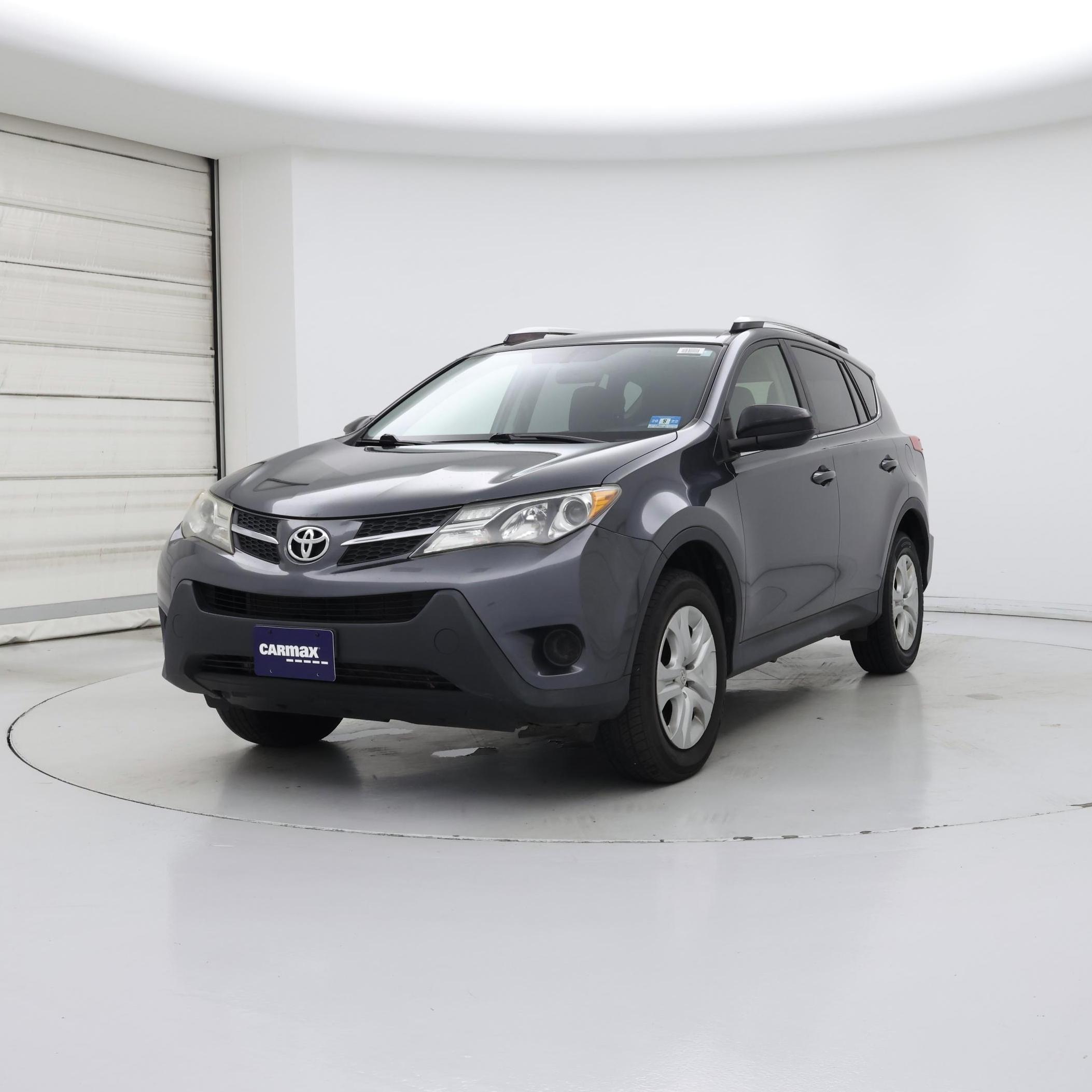 Thumbnail: 2015 Toyota RAV4 - 4
