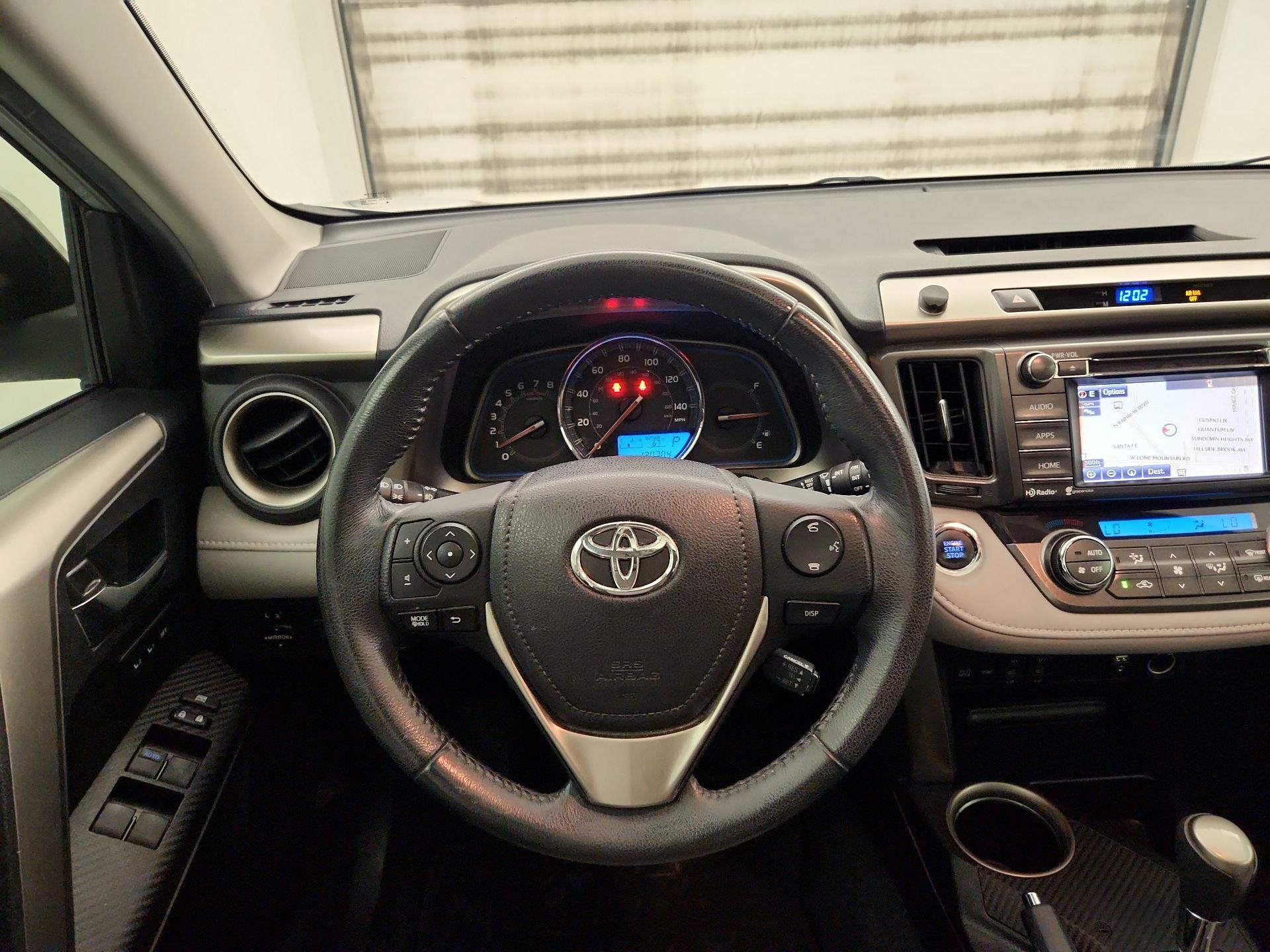 Thumbnail: 2015 Toyota RAV4 - 10