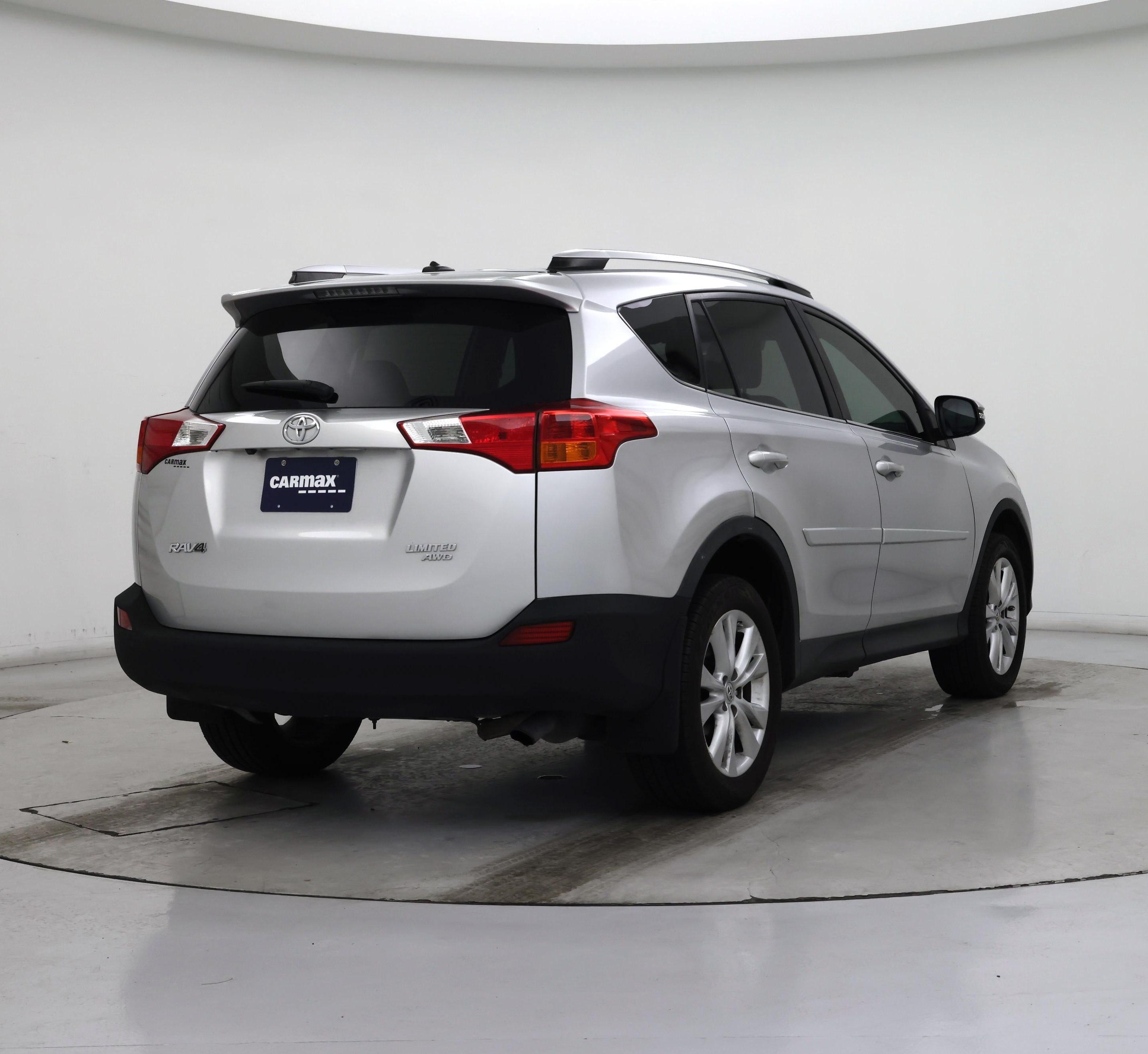 Thumbnail: 2015 Toyota RAV4 - 8