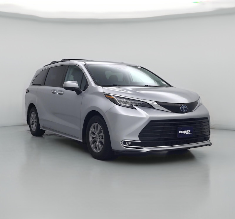 2022 Toyota Sienna Hybrid XLE