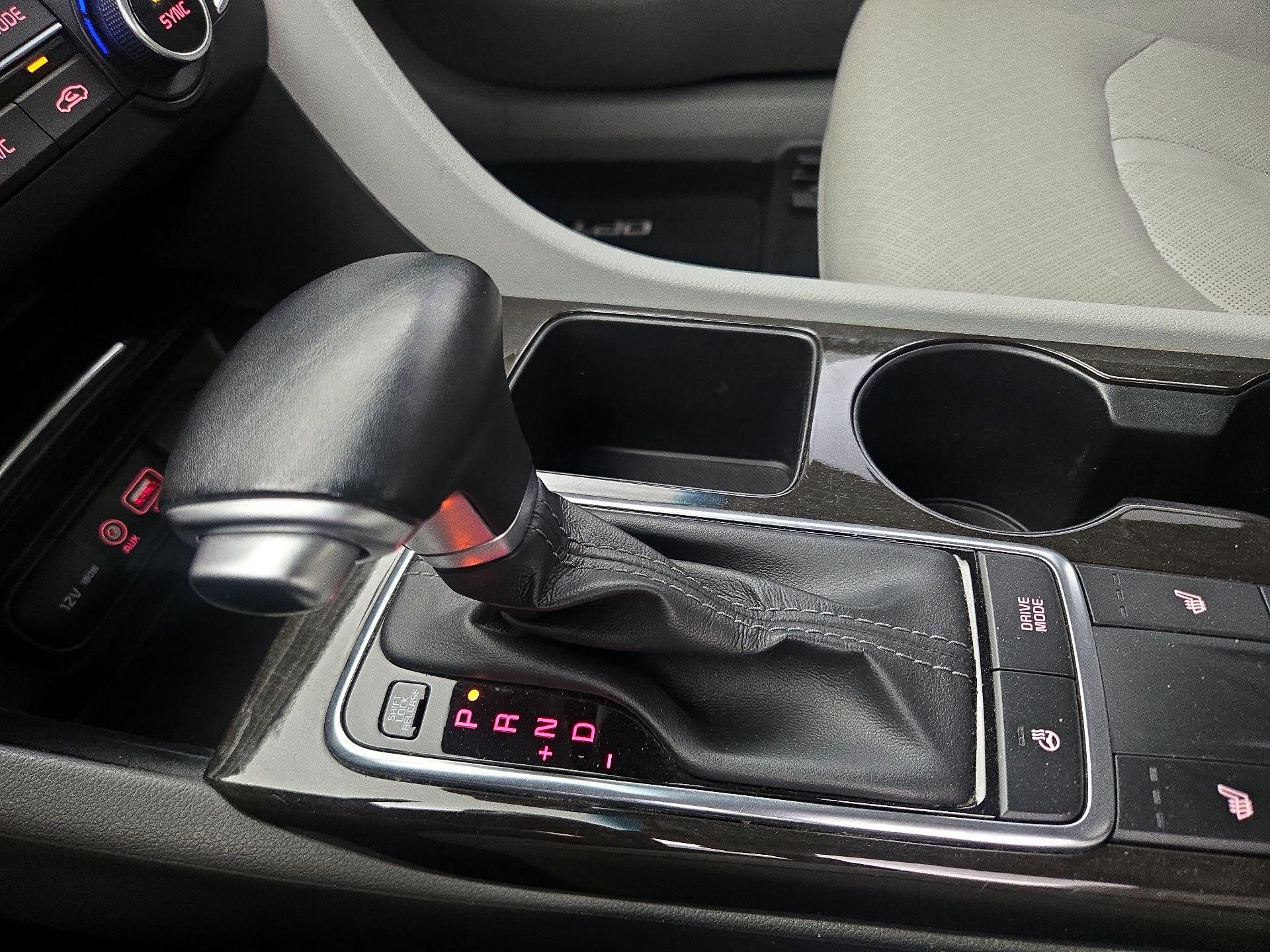 Thumbnail: 2016 Kia Optima - 17