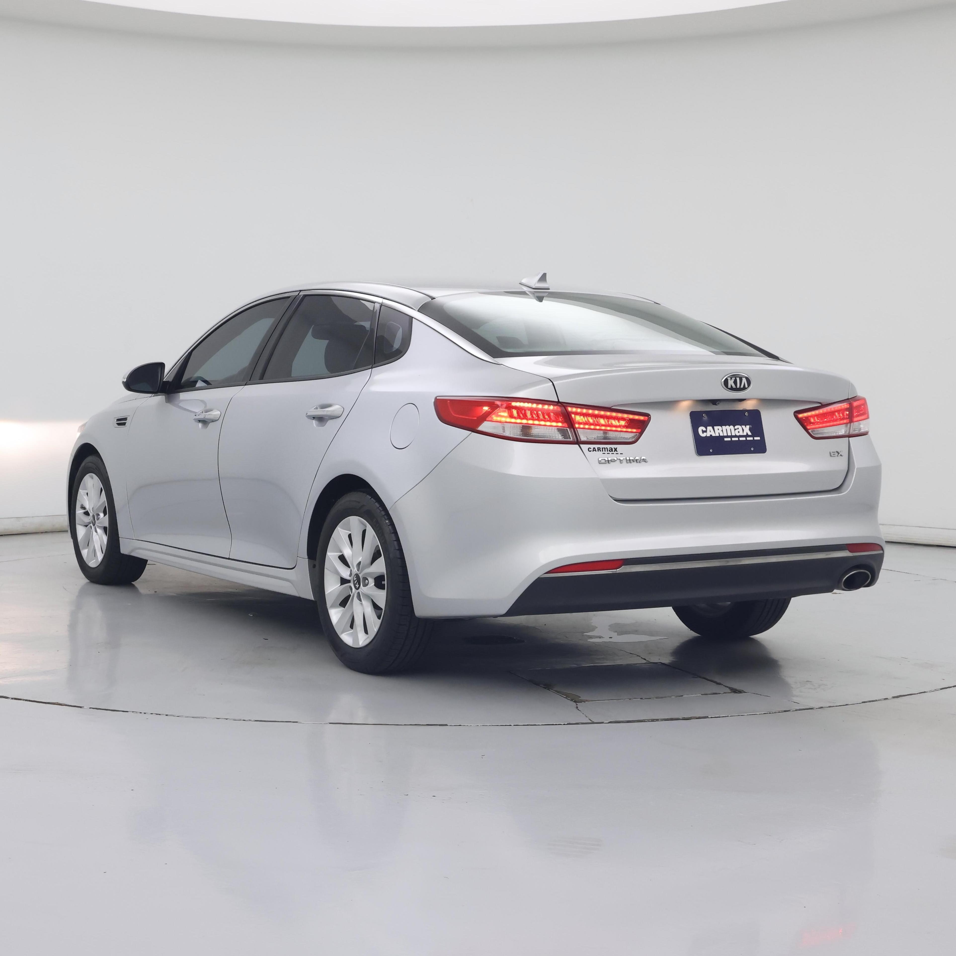 Thumbnail: 2016 Kia Optima - 2