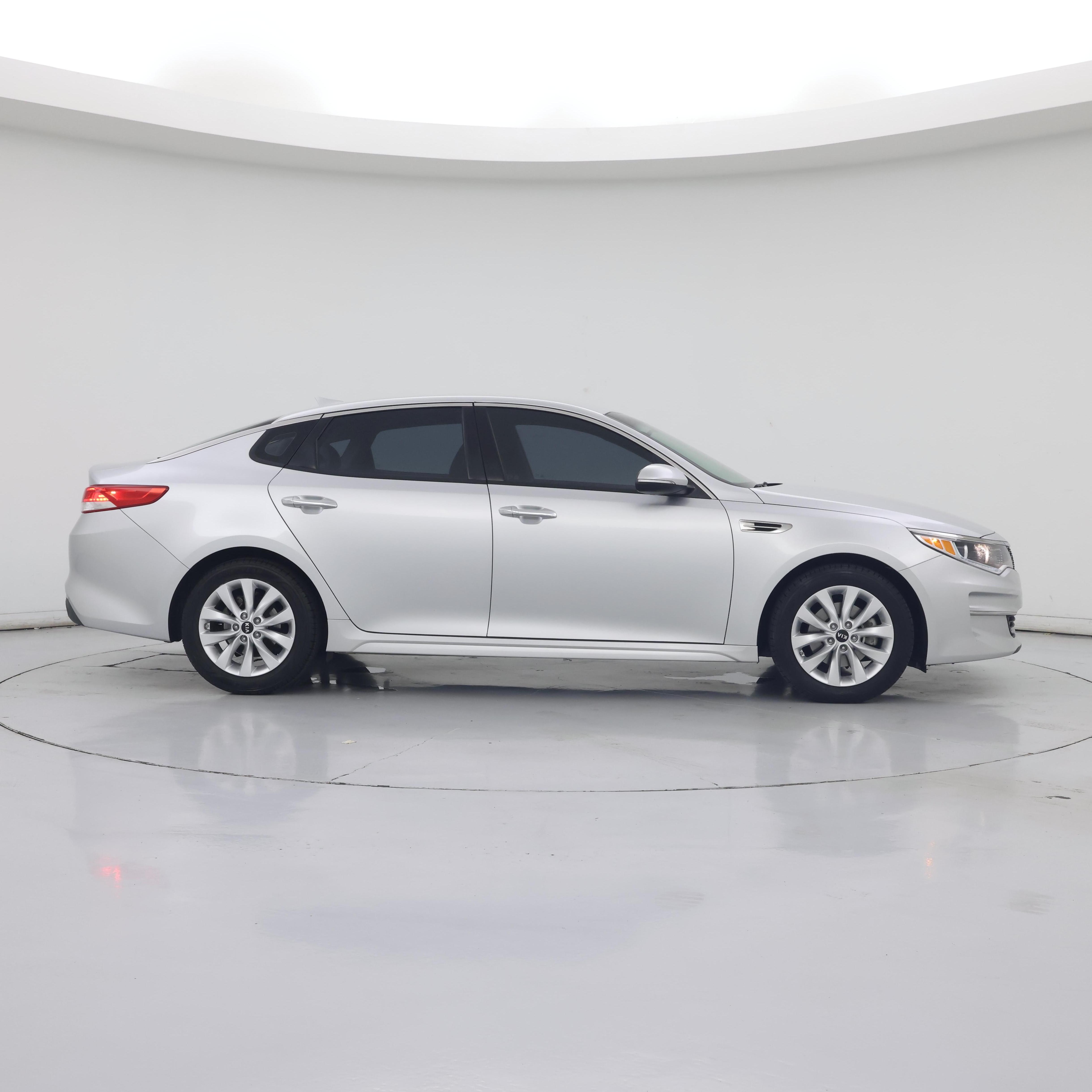Thumbnail: 2016 Kia Optima - 7