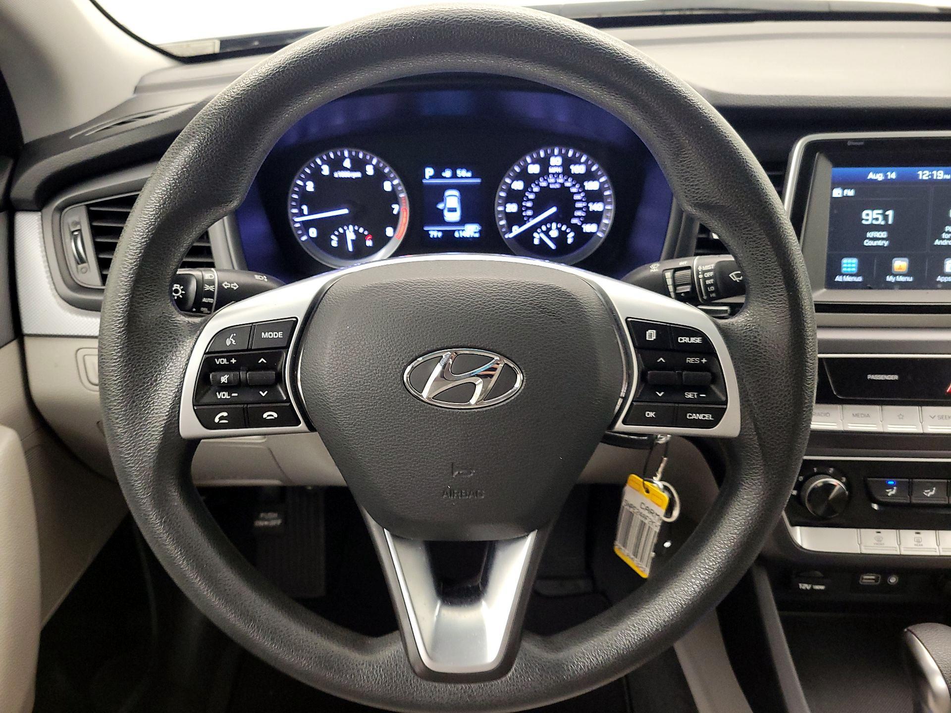 Thumbnail: 2019 Hyundai Sonata - 10