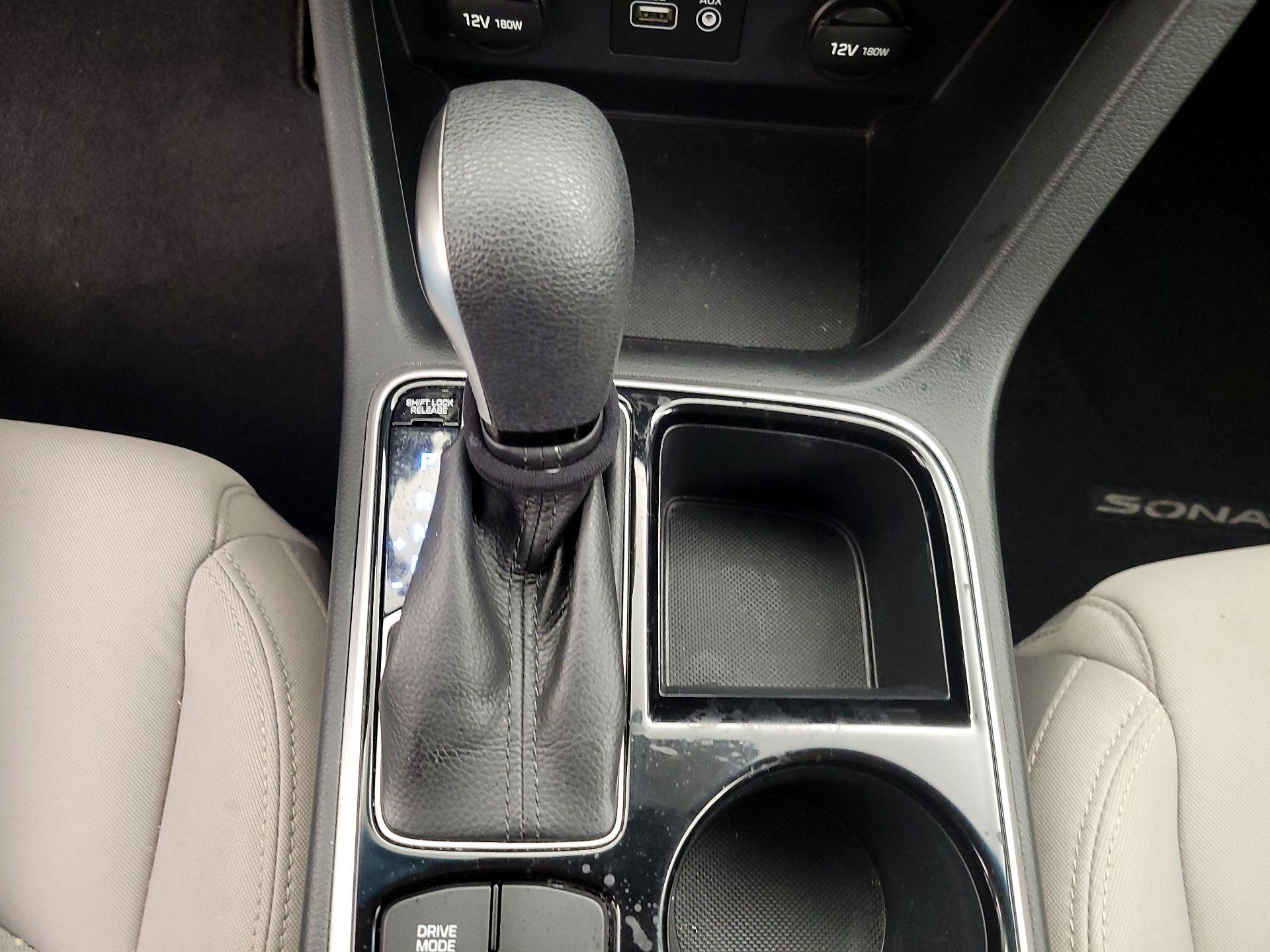 Thumbnail: 2019 Hyundai Sonata - 17