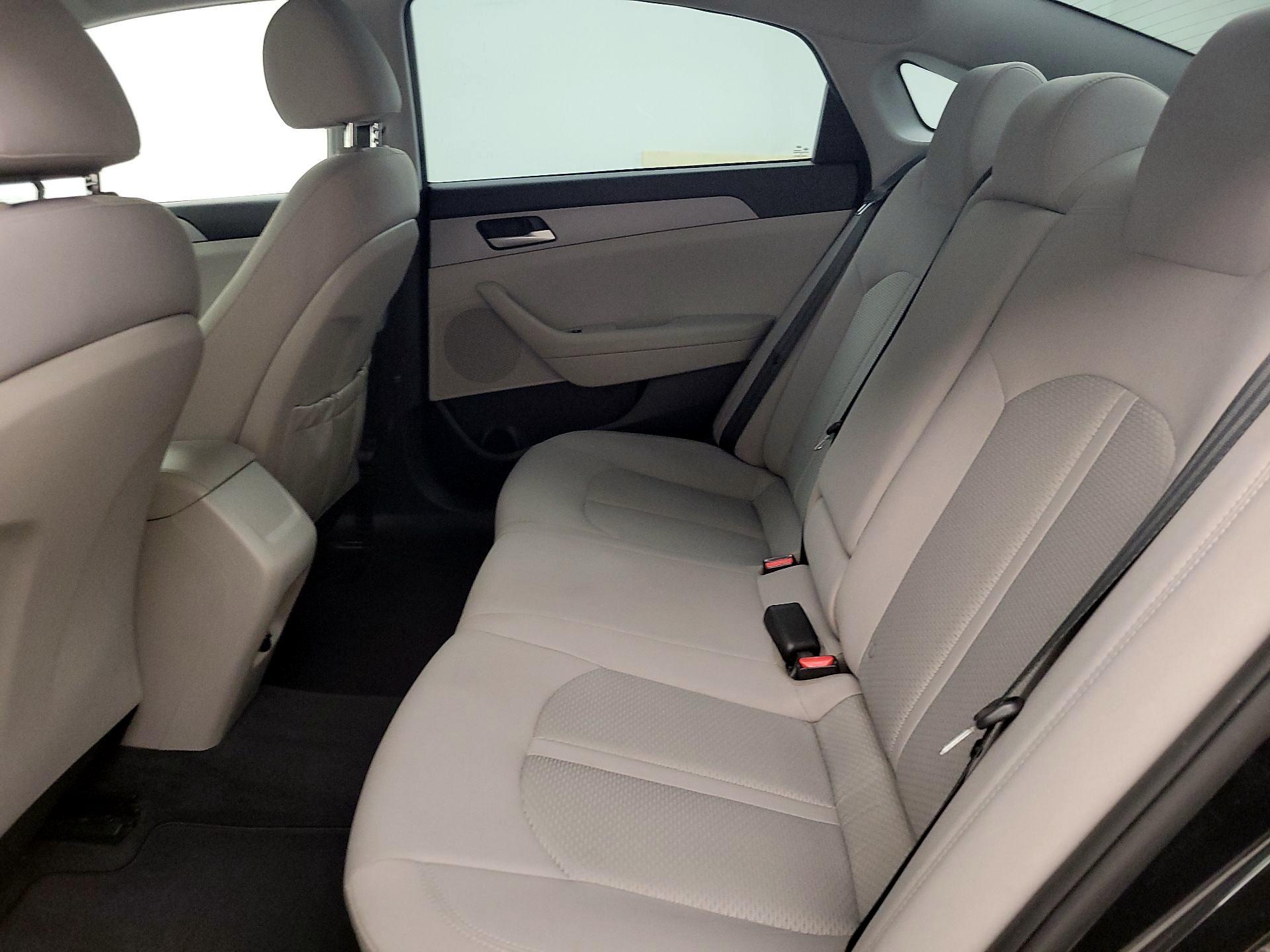 Thumbnail: 2019 Hyundai Sonata - 19