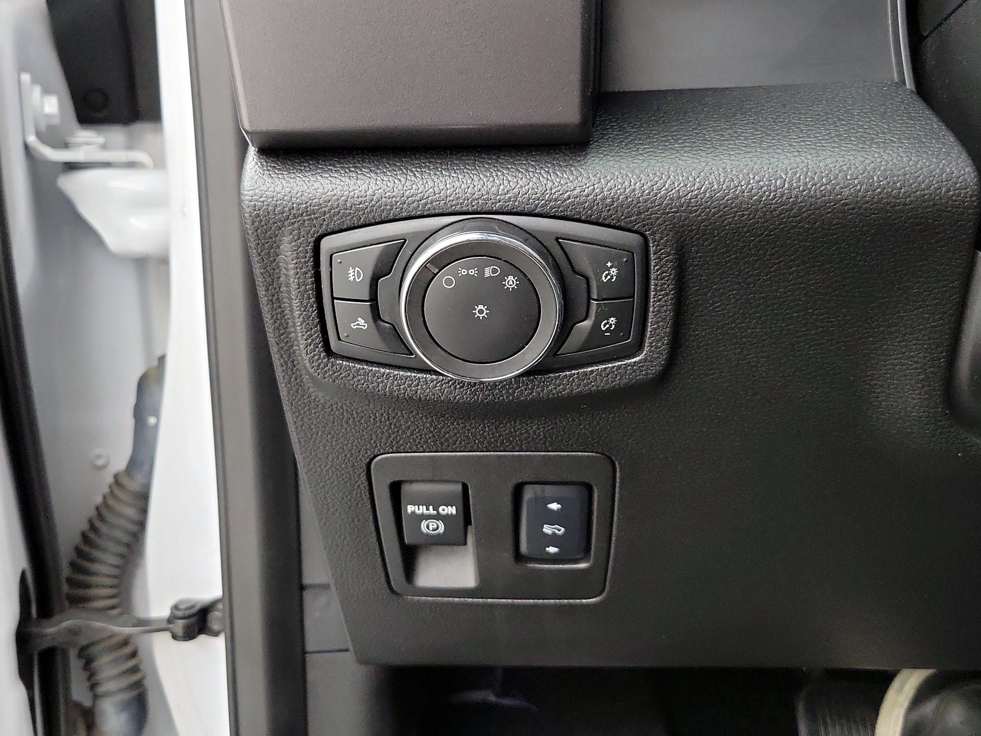 Thumbnail: 2017 Ford F-150 - 13