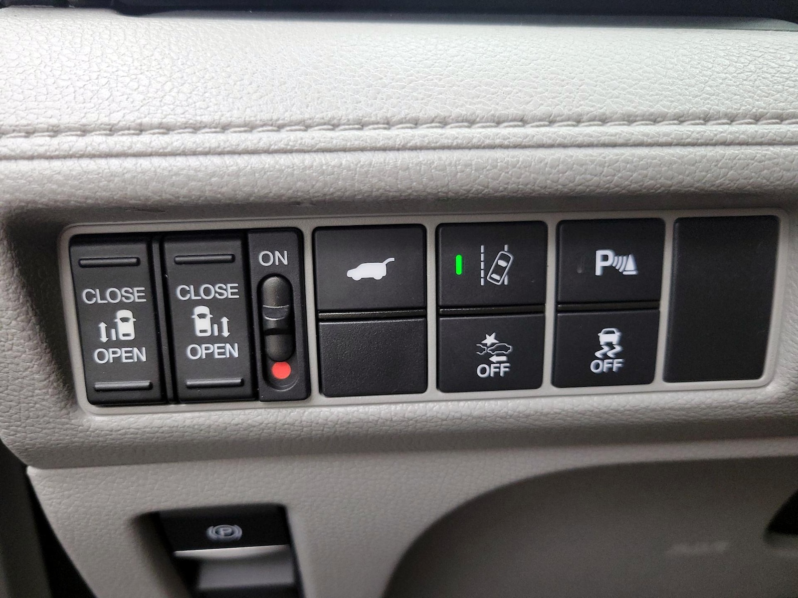 2018 Honda Odyssey Touring - Photo 14