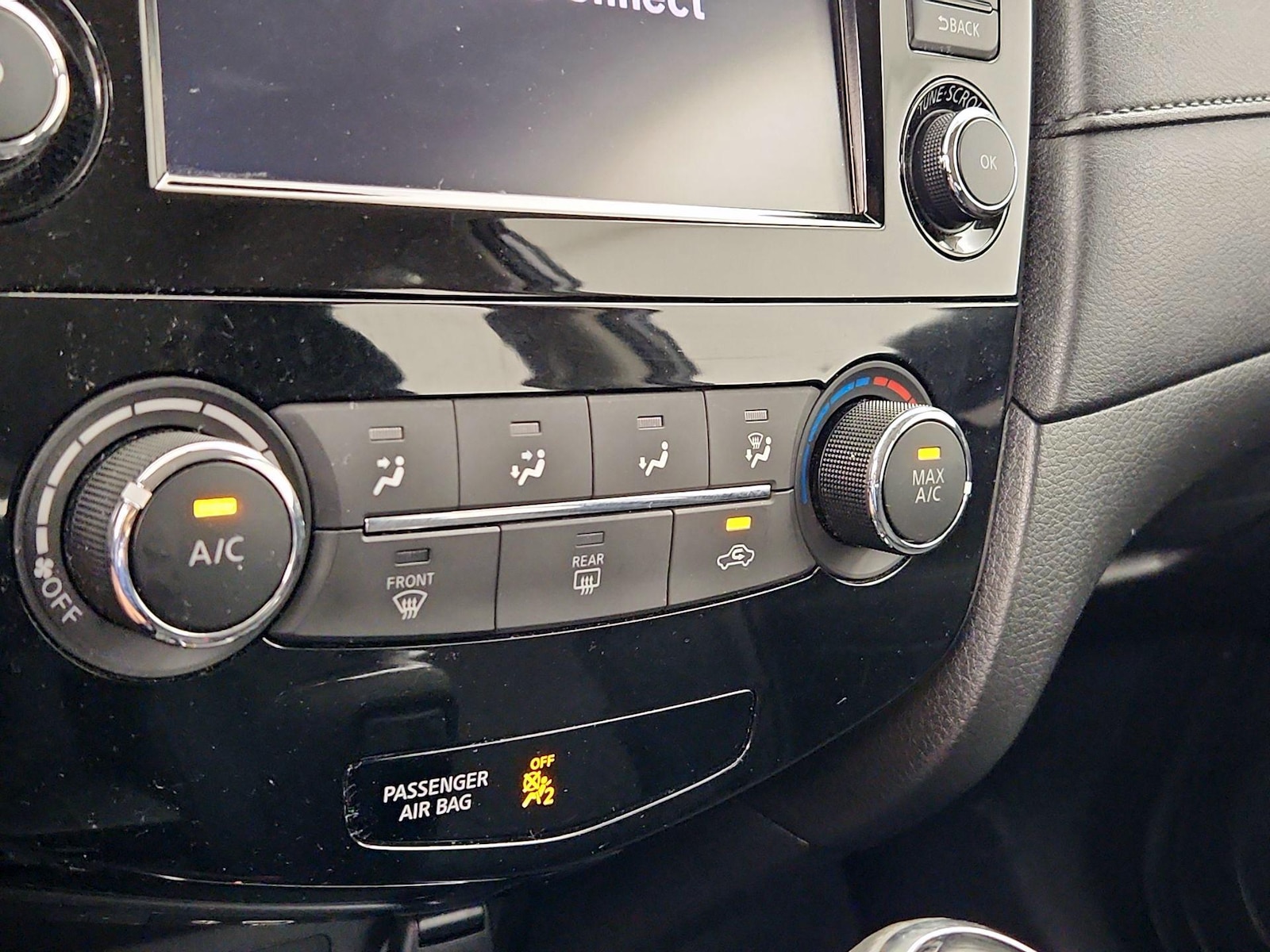 2018 Nissan Rogue S - Photo 17