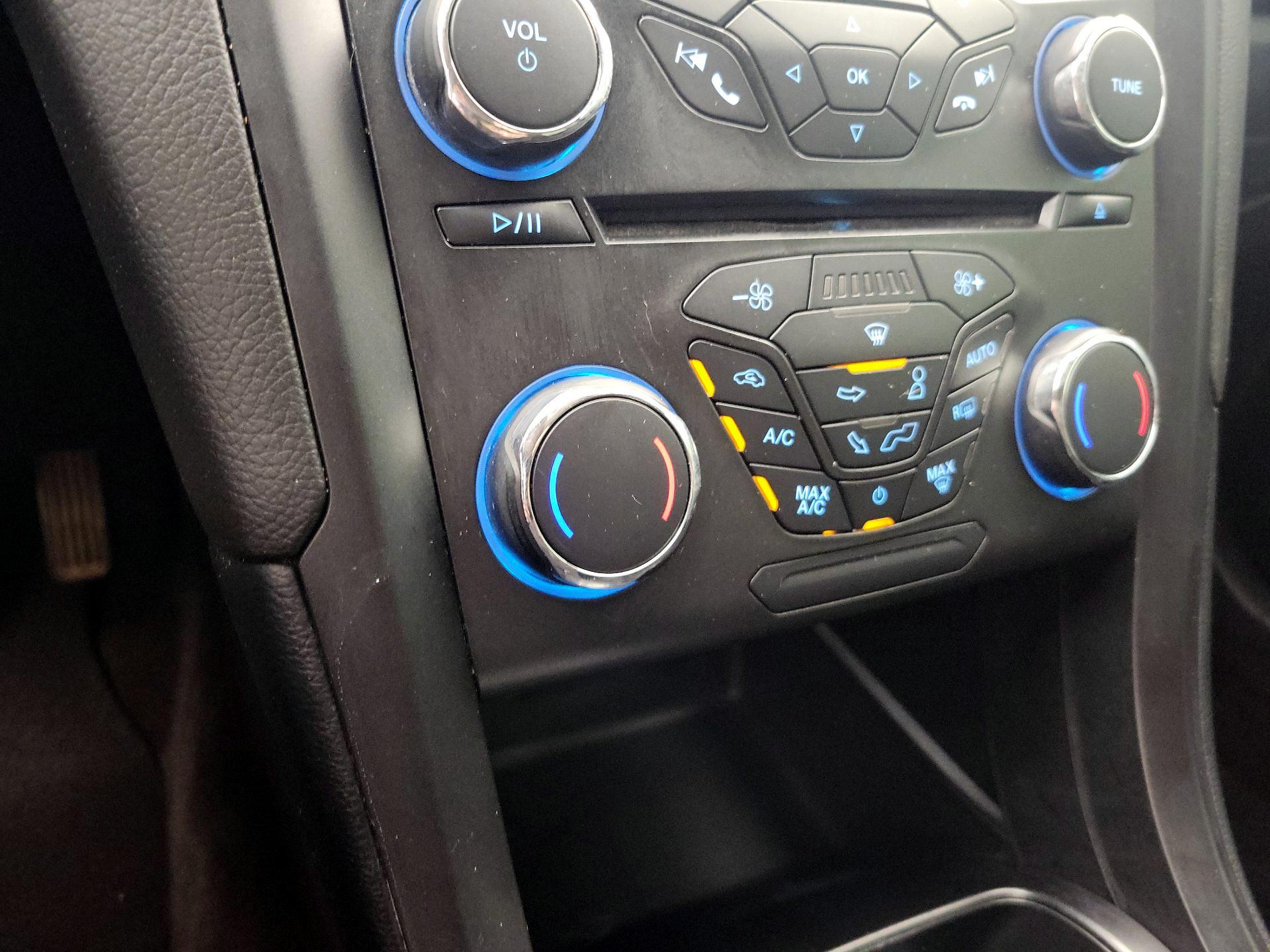 Thumbnail: 2018 Ford Fusion - 16