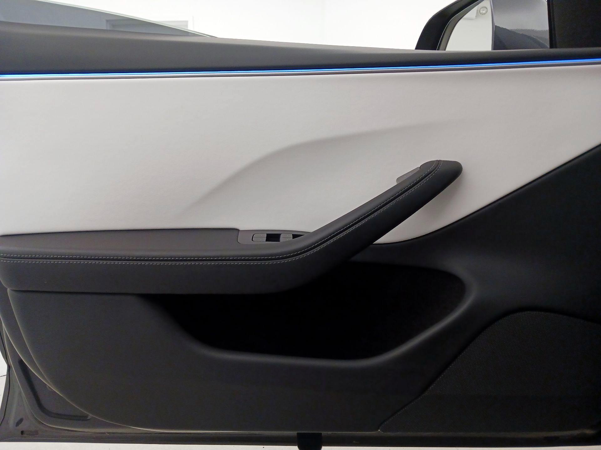 Thumbnail: 2025 Tesla Model 3 - 12