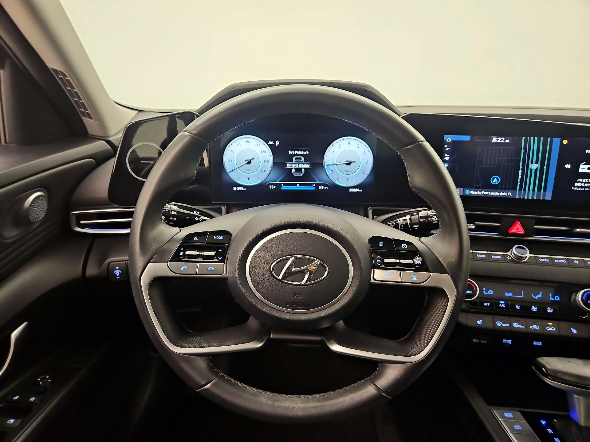 Thumbnail: 2023 Hyundai Elantra - 10