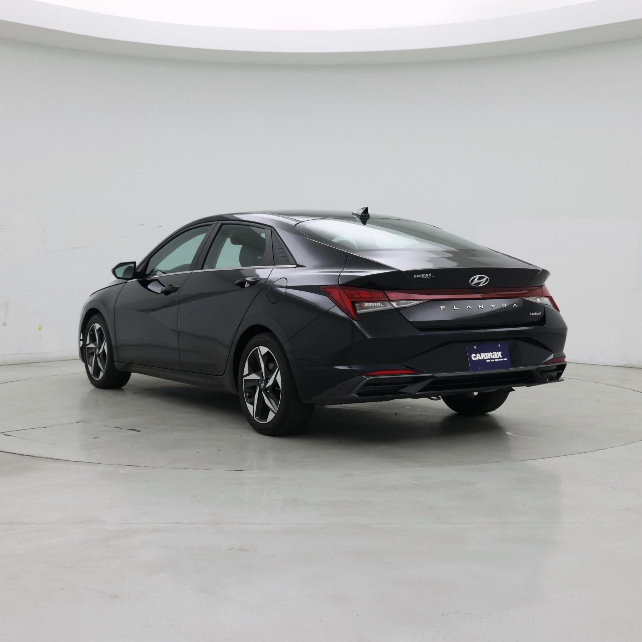 Thumbnail: 2023 Hyundai Elantra - 2