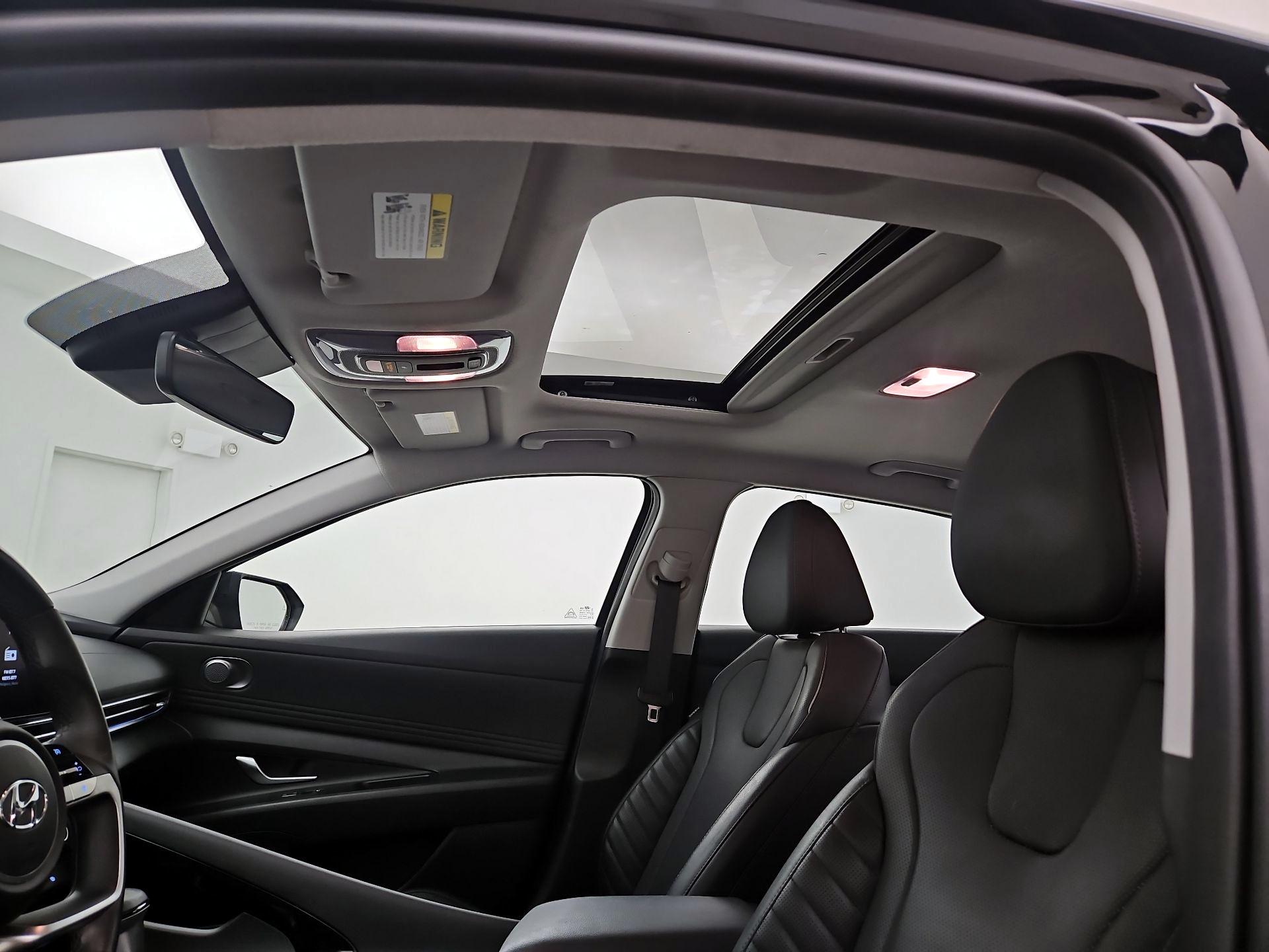 Thumbnail: 2023 Hyundai Elantra - 20