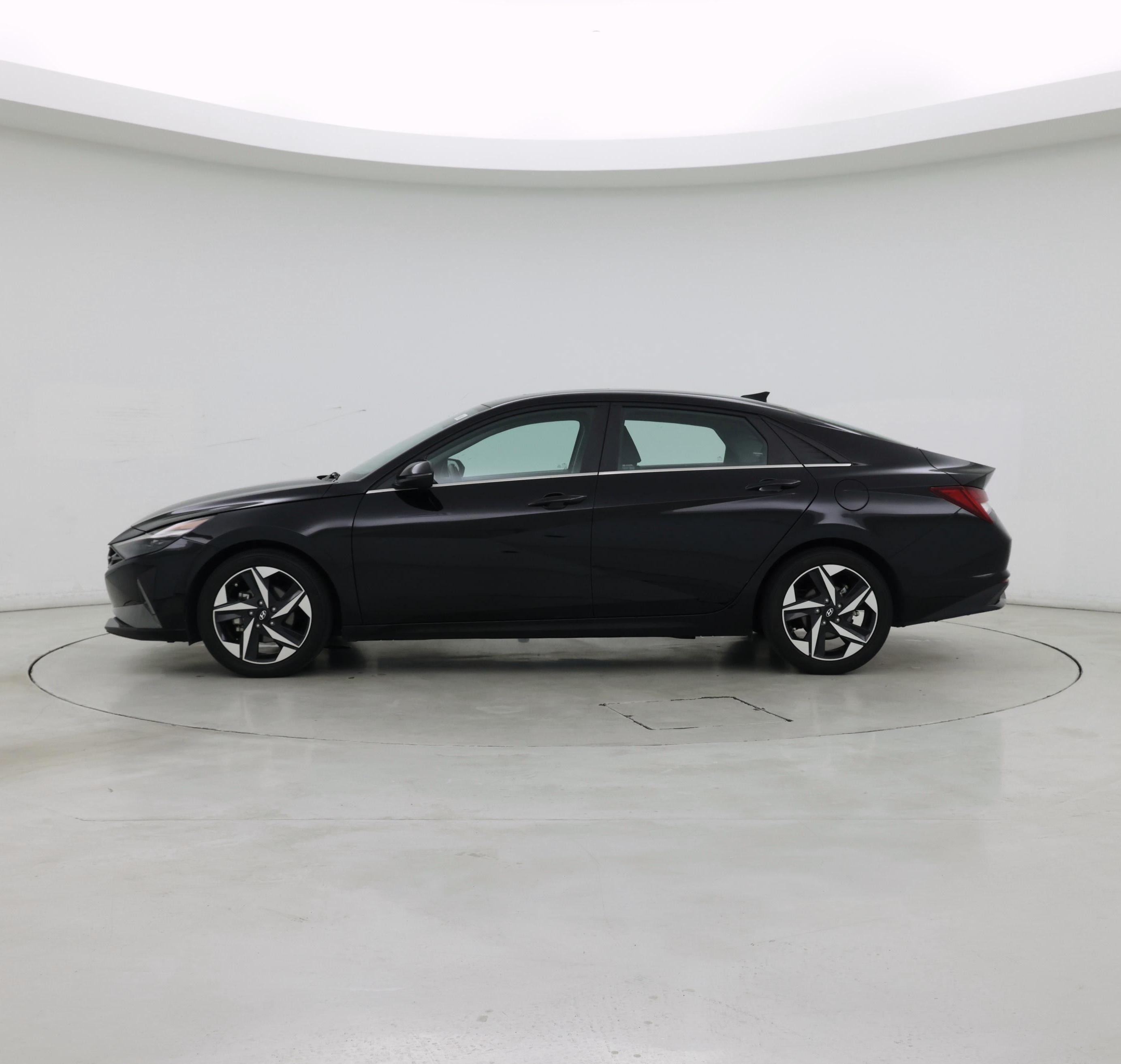Thumbnail: 2023 Hyundai Elantra - 3