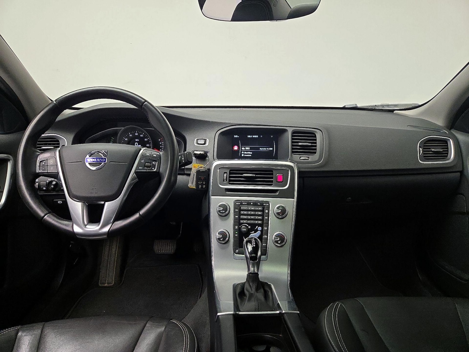 2017 Volvo S60 T5 Dynamic - Photo 10