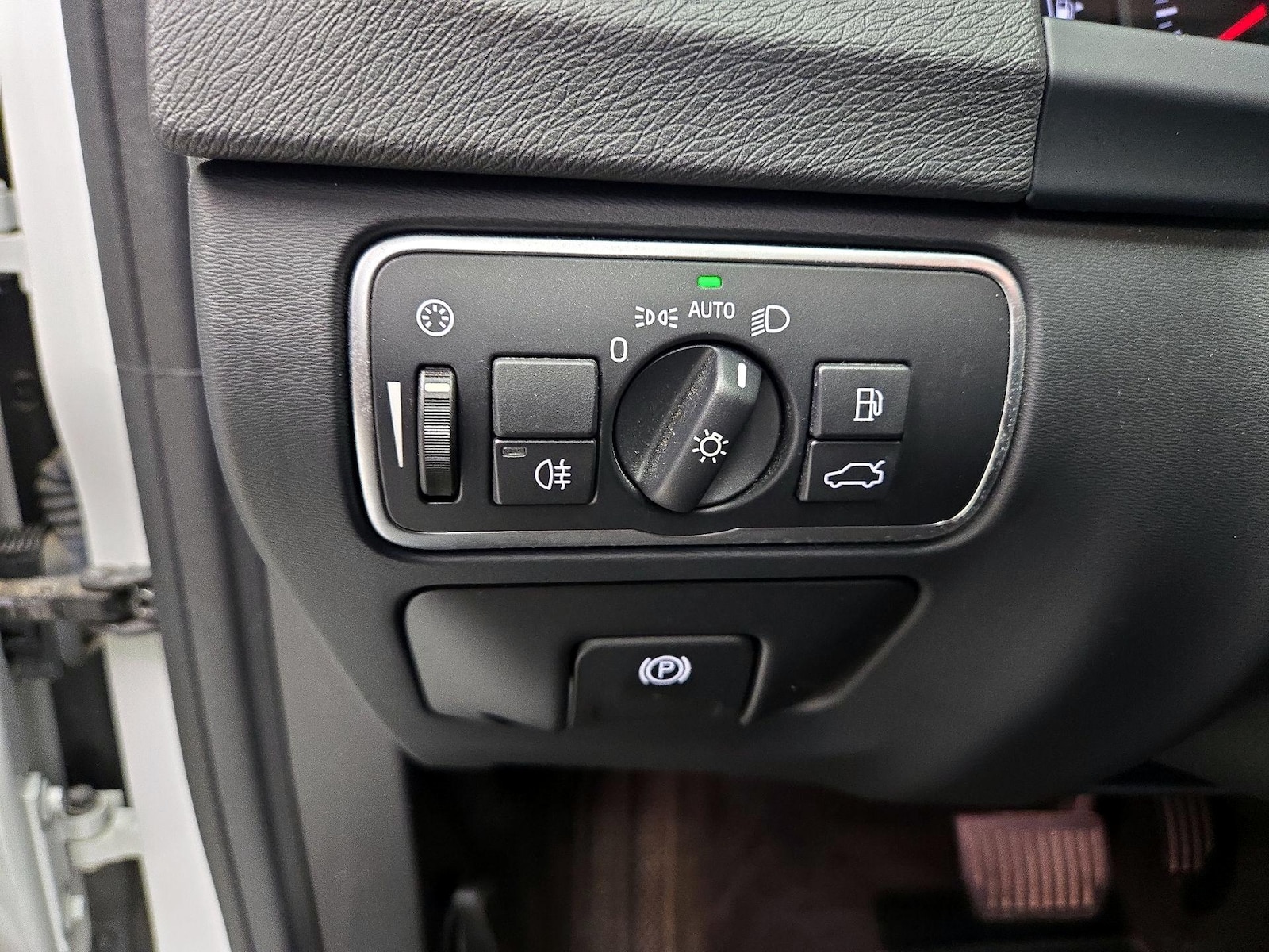 2017 Volvo S60 T5 Dynamic - Photo 14