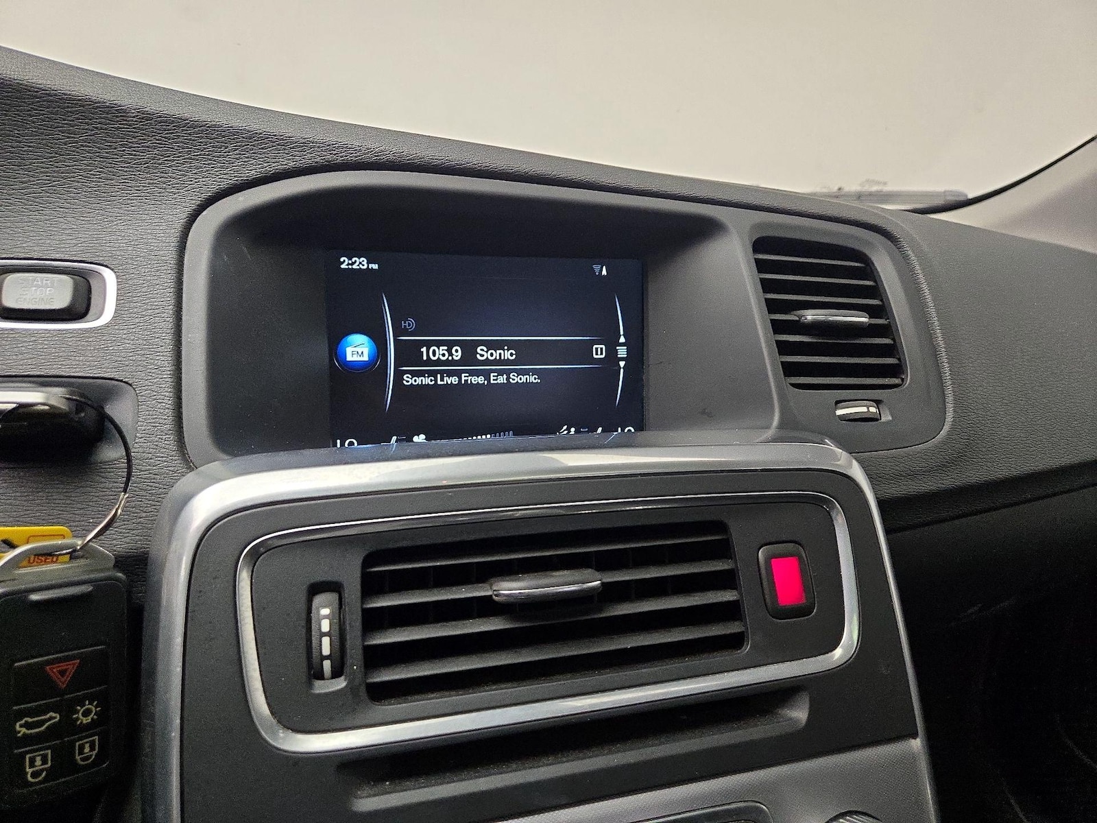 2017 Volvo S60 T5 Dynamic - Photo 15