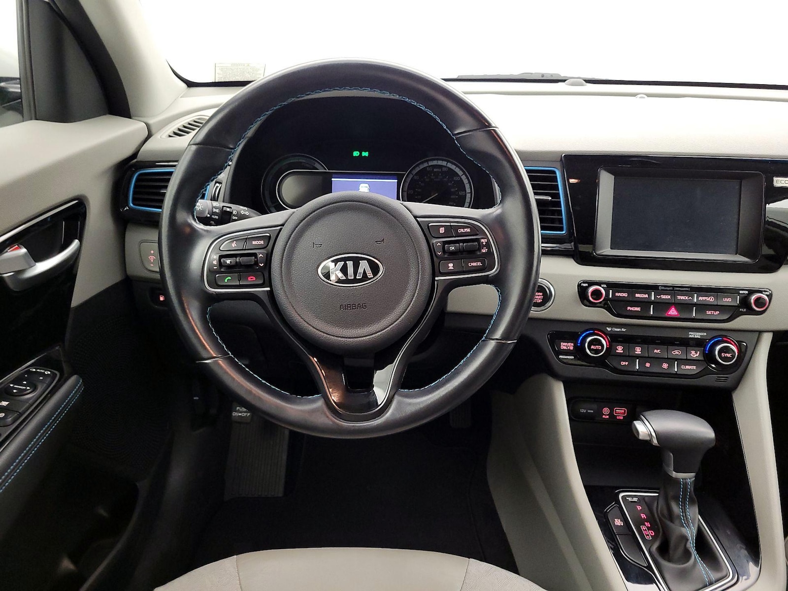 2018 Kia Niro EX - Photo 11