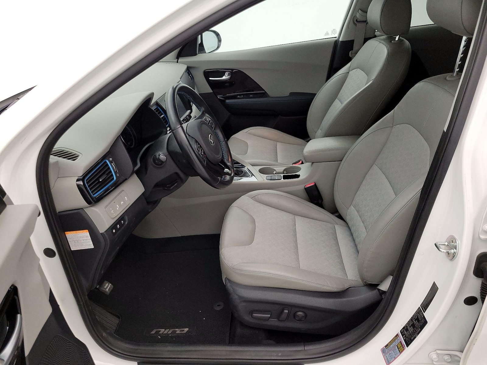 2018 Kia Niro EX - Photo 12