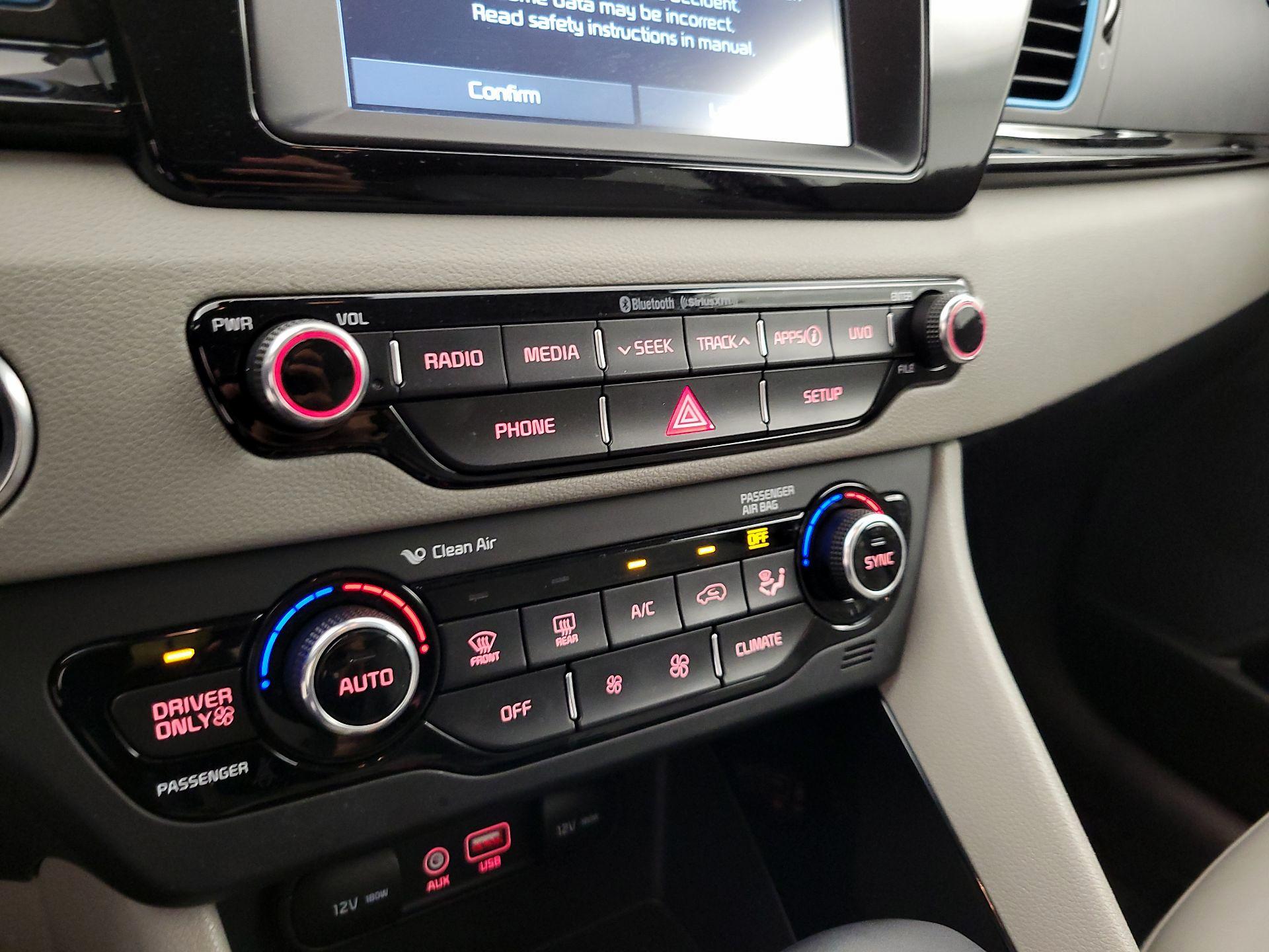 Thumbnail: 2018 Kia Niro - 16