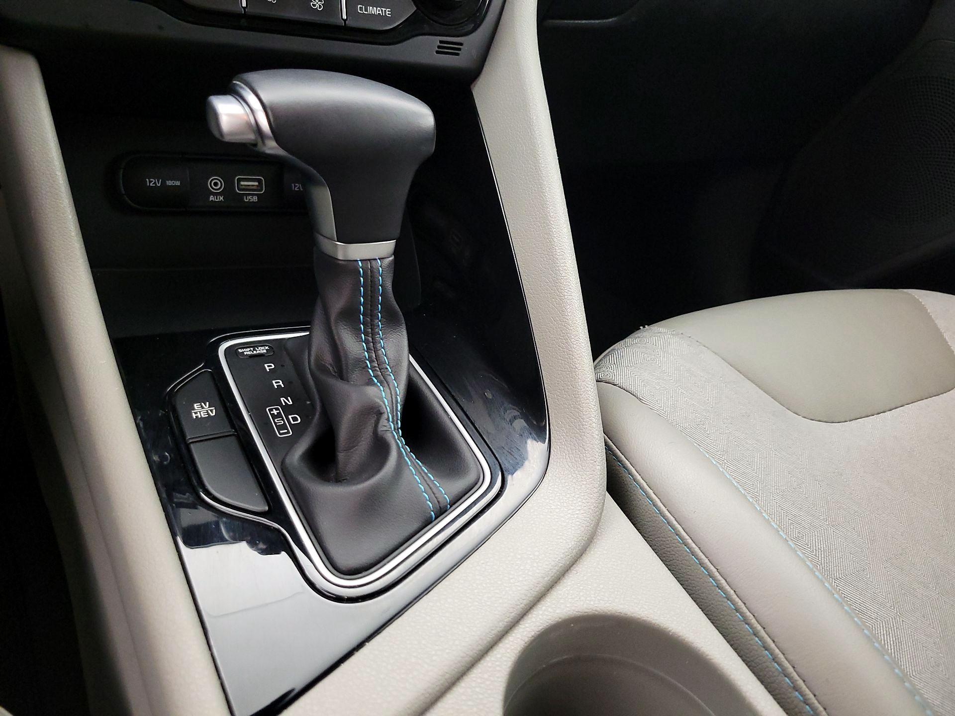 Thumbnail: 2018 Kia Niro - 17