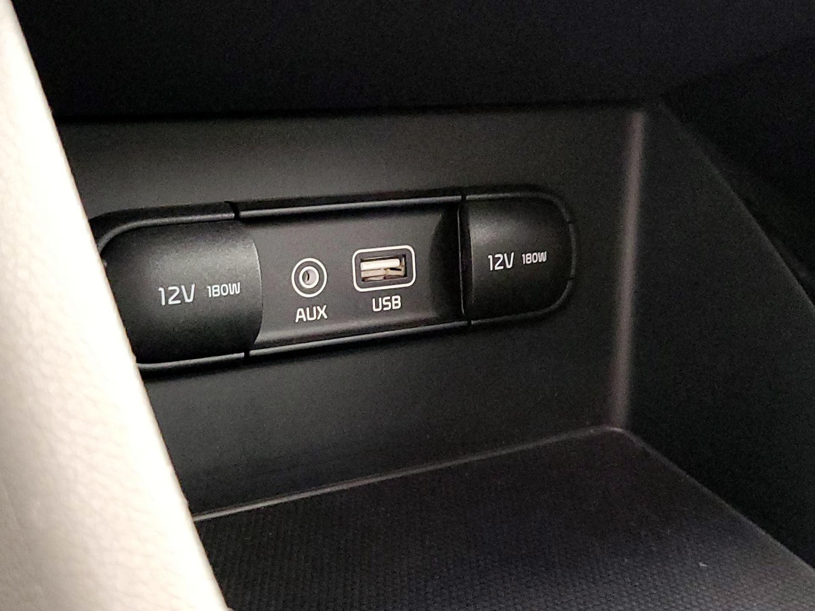 2018 Kia Niro EX - Photo 19