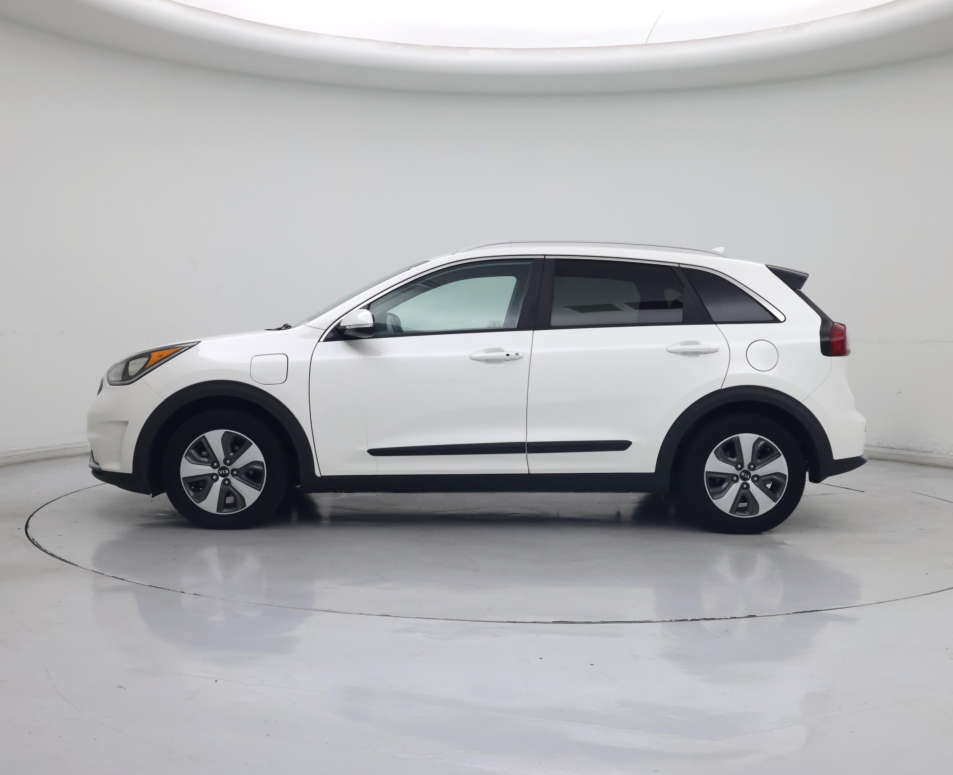 Thumbnail: 2018 Kia Niro - 3