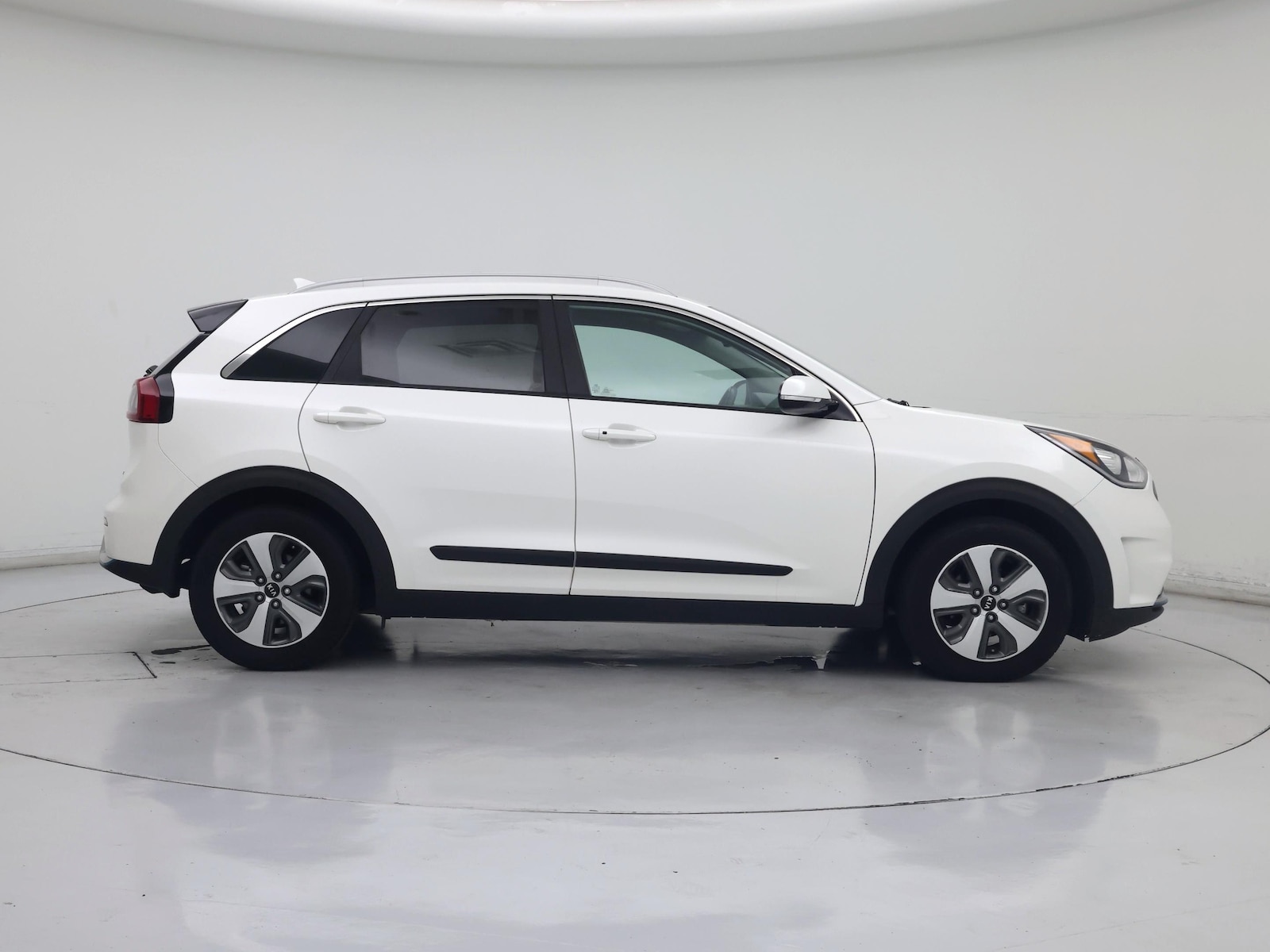 2018 Kia Niro EX - Photo 8
