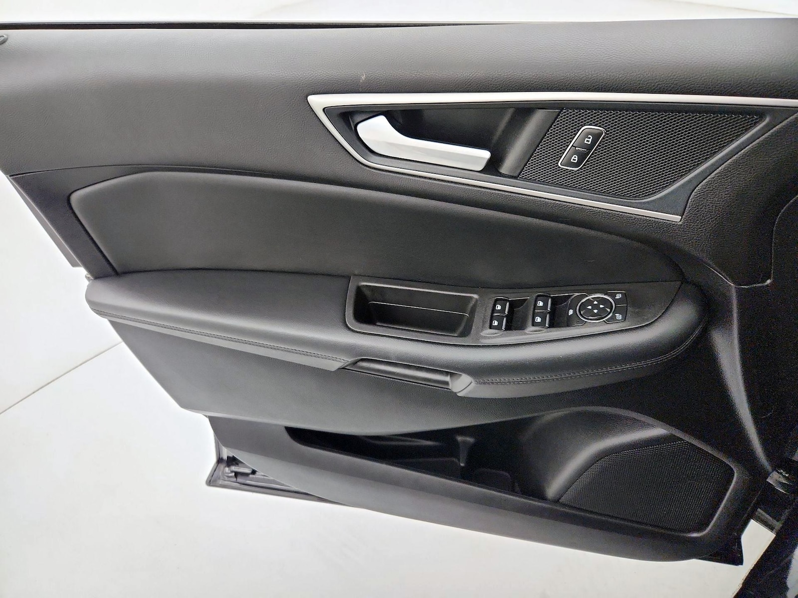 2022 Ford Edge SEL - Photo 13