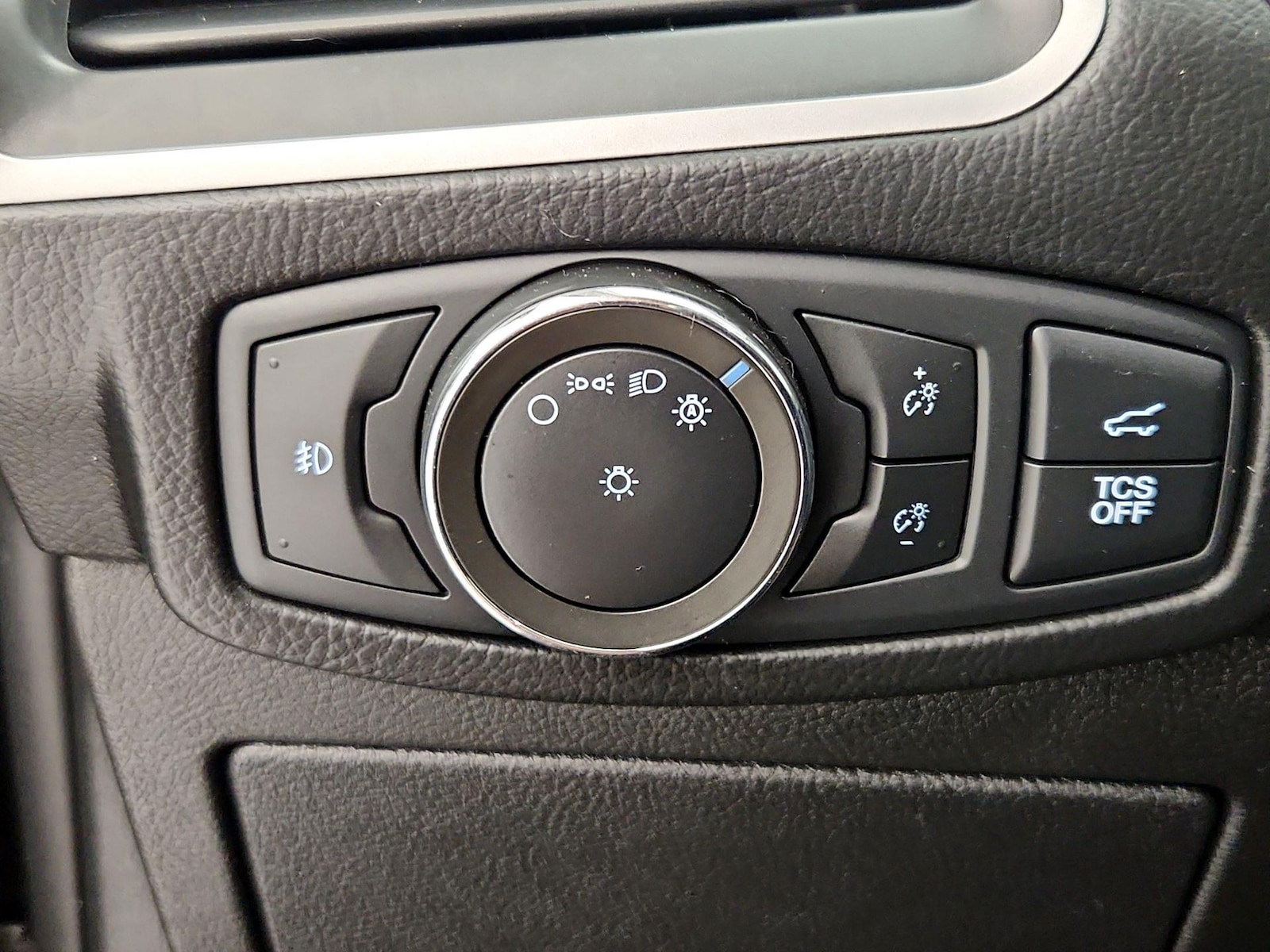 2022 Ford Edge SEL - Photo 14