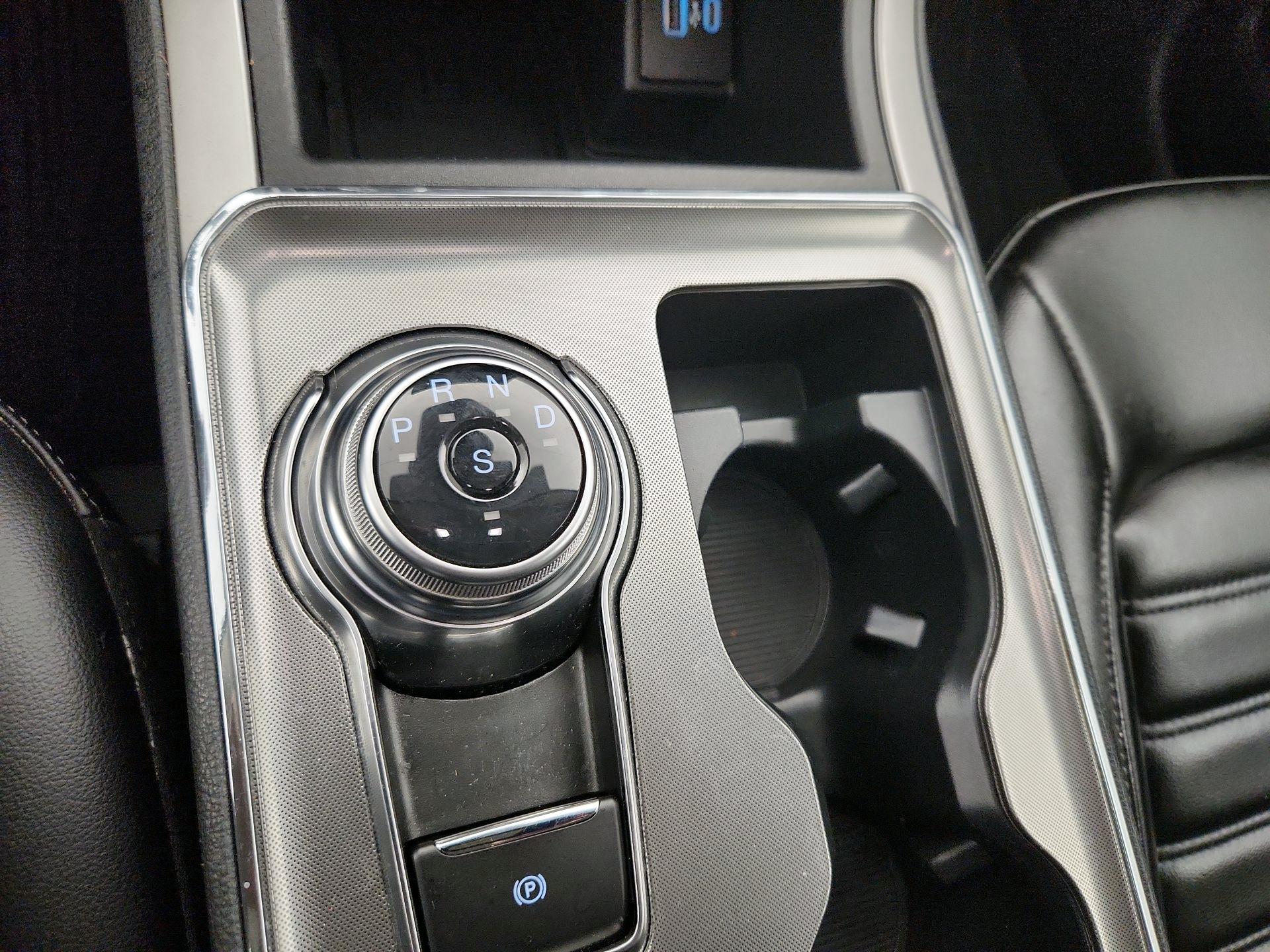 Thumbnail: 2022 Ford Edge - 18