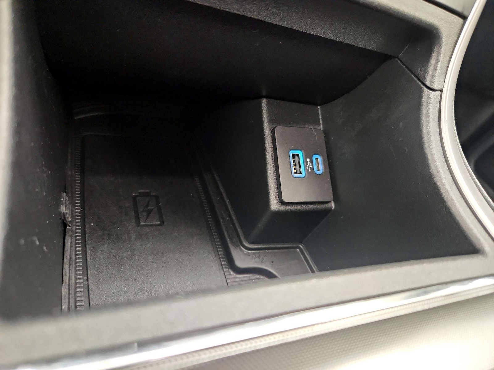 2022 Ford Edge SEL - Photo 20