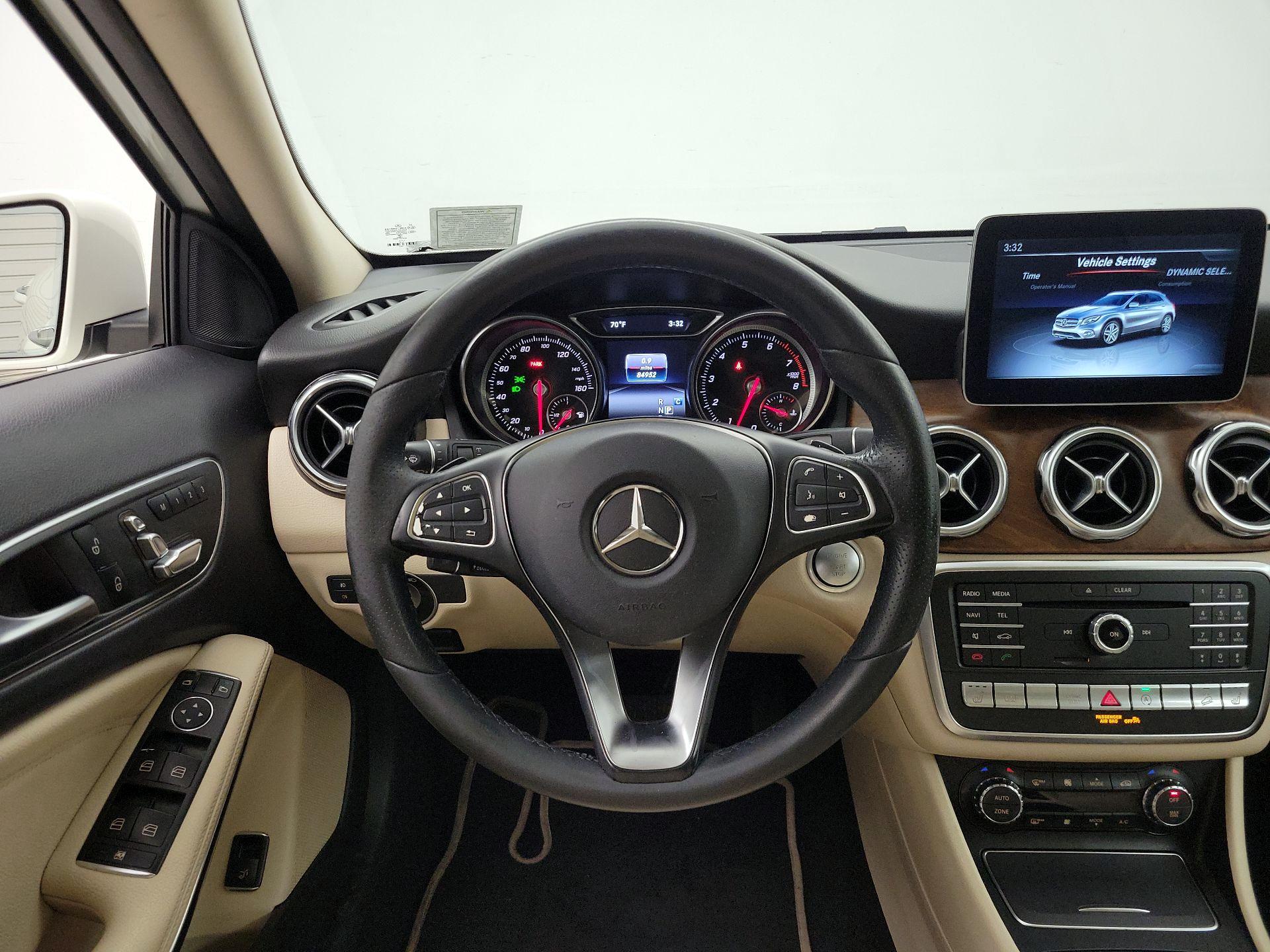 Thumbnail: 2018 Mercedes-Benz GLA - 10