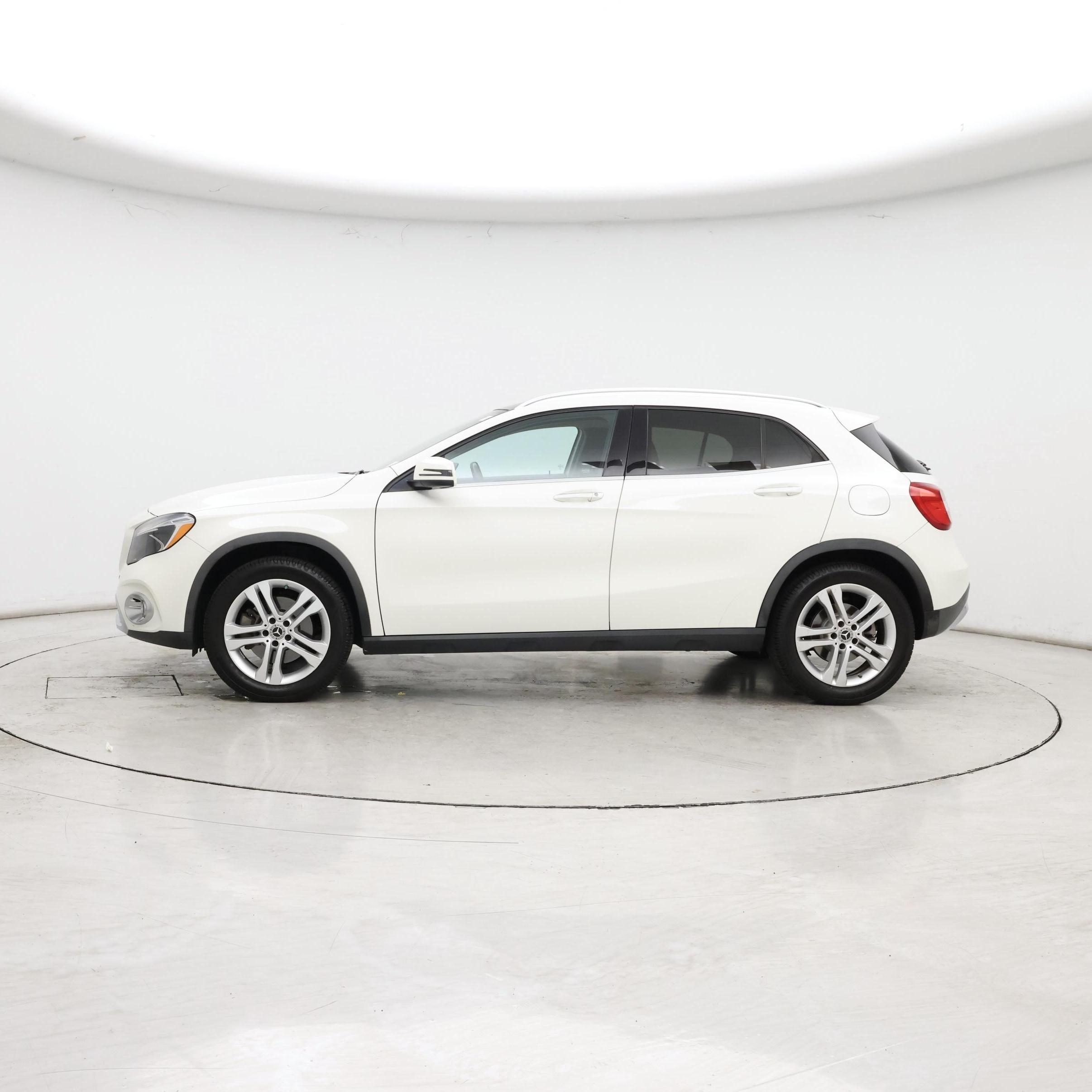 Thumbnail: 2018 Mercedes-Benz GLA - 3