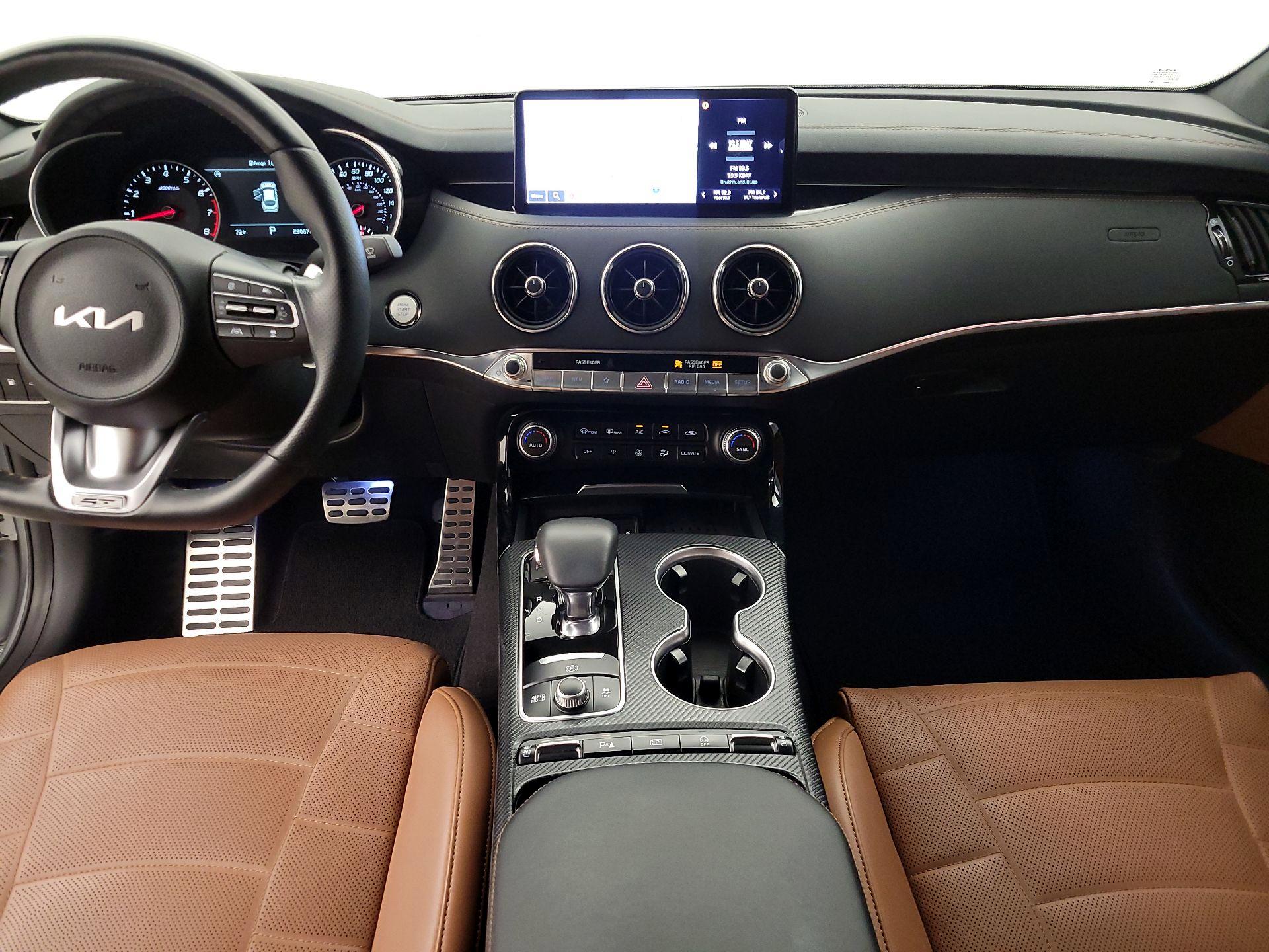 Thumbnail: 2023 Kia Stinger - 9