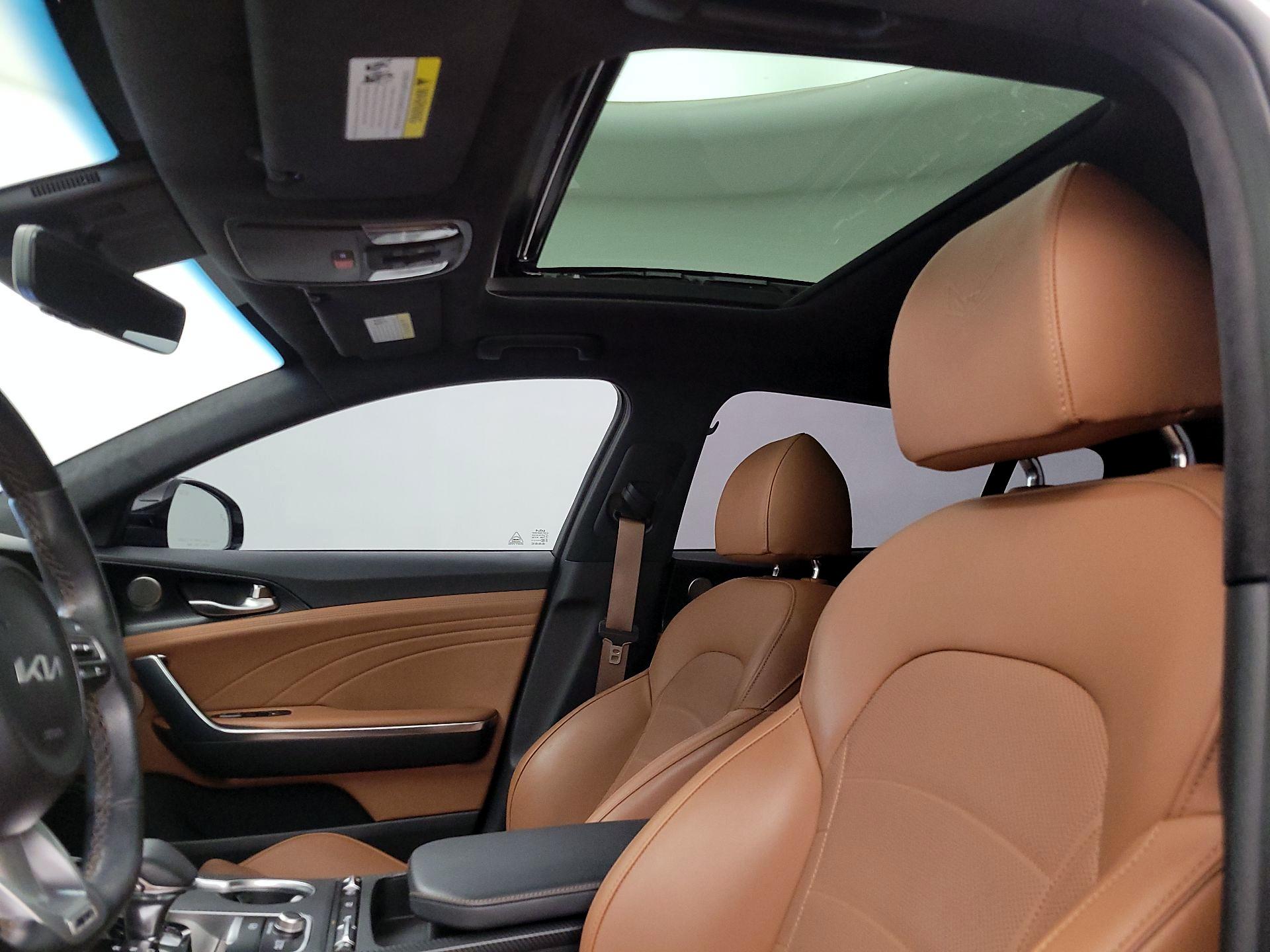 Thumbnail: 2023 Kia Stinger - 20