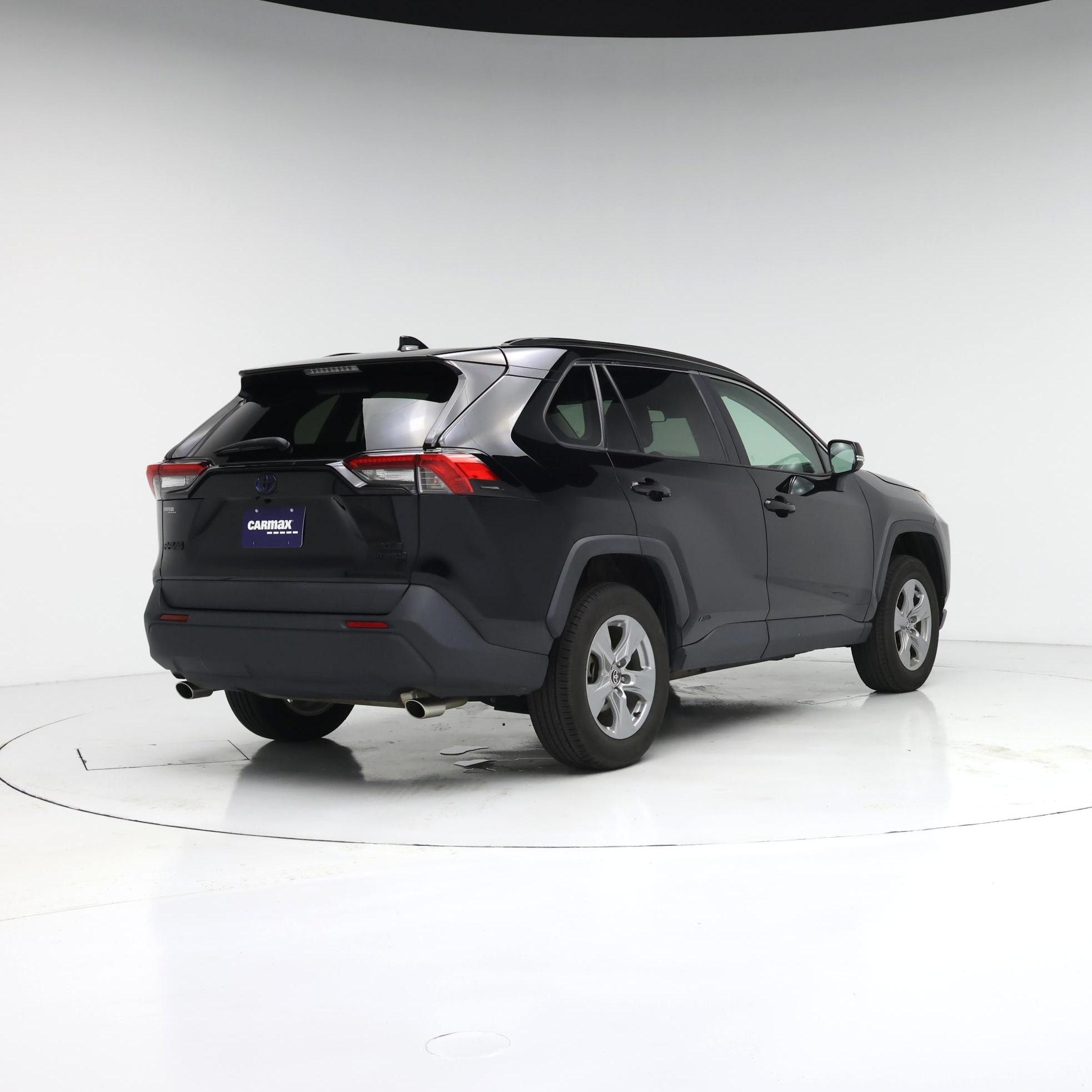 Thumbnail: 2022 Toyota RAV4 - 8
