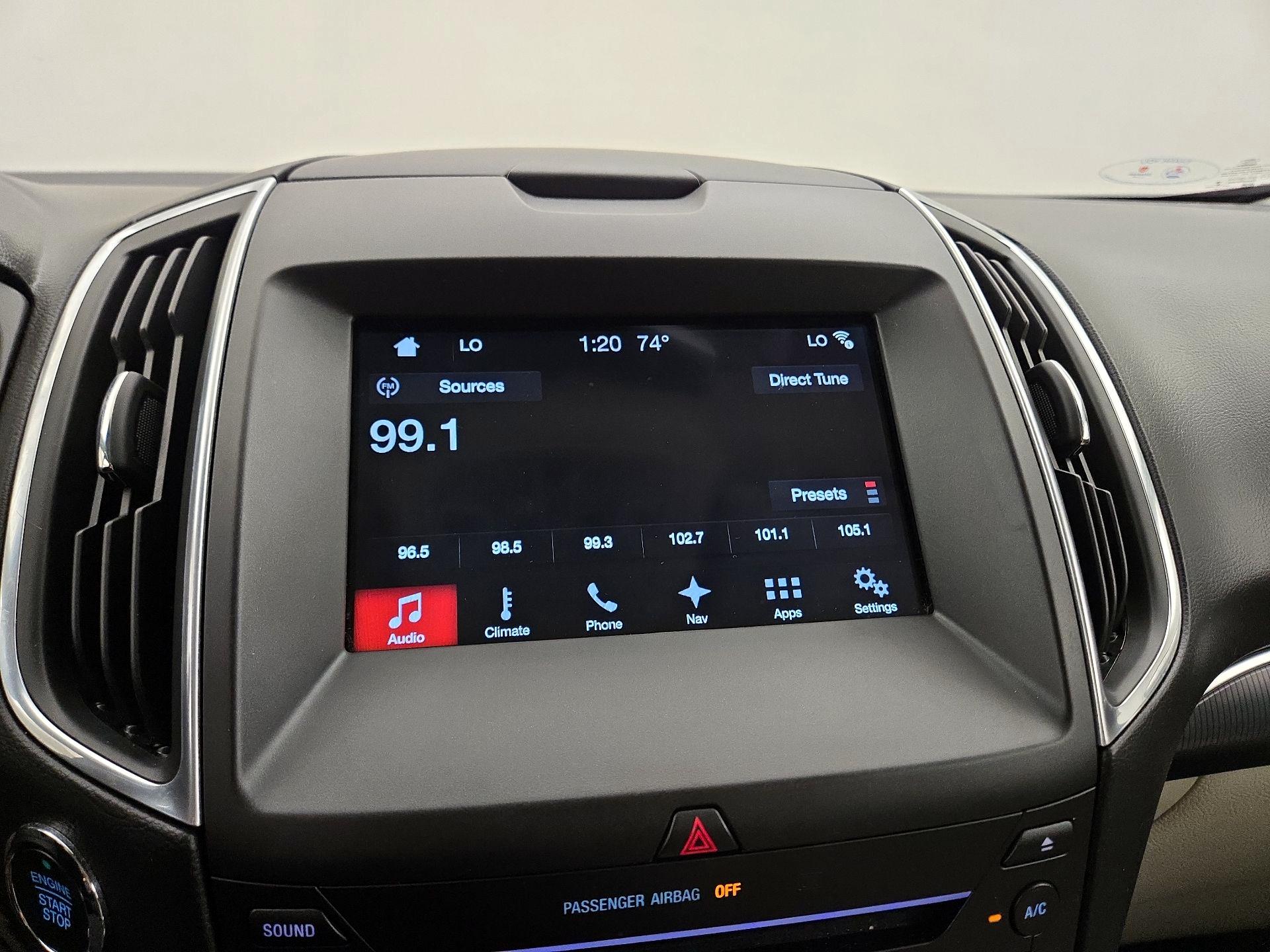 Thumbnail: 2017 Ford Edge - 16