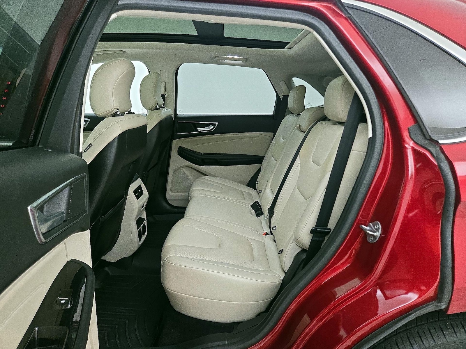 2017 Ford Edge Titanium - Photo 22