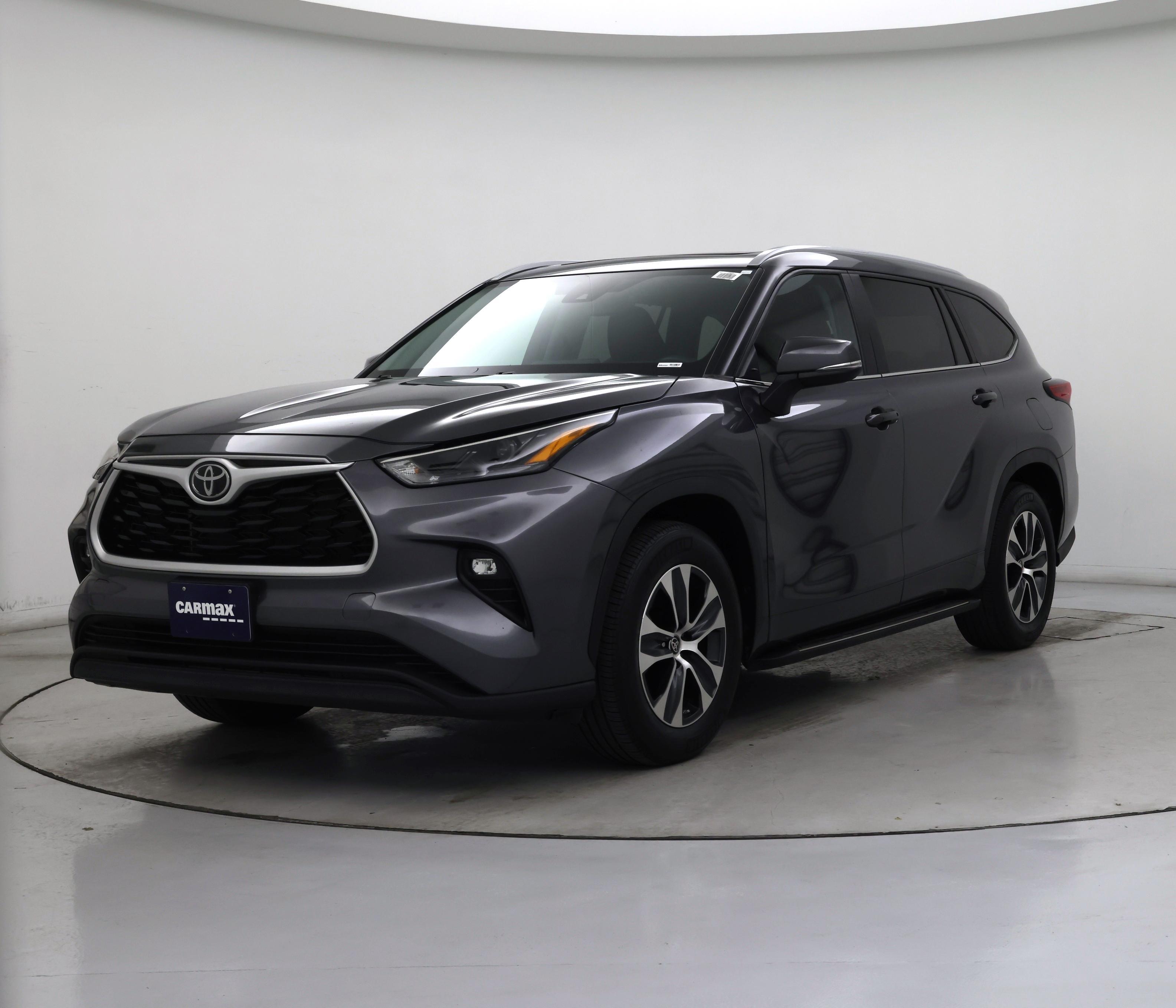 Thumbnail: 2023 Toyota Highlander - 4