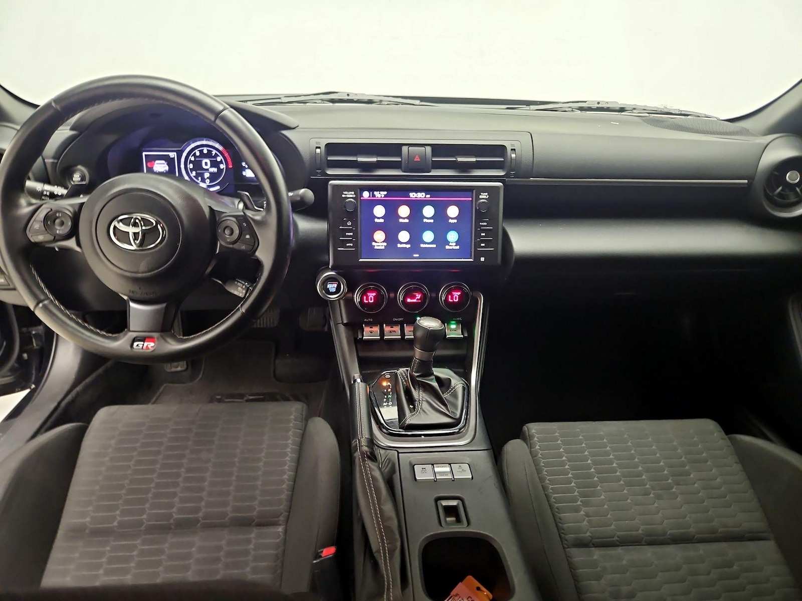 Apple CarPlay® & Android Auto™