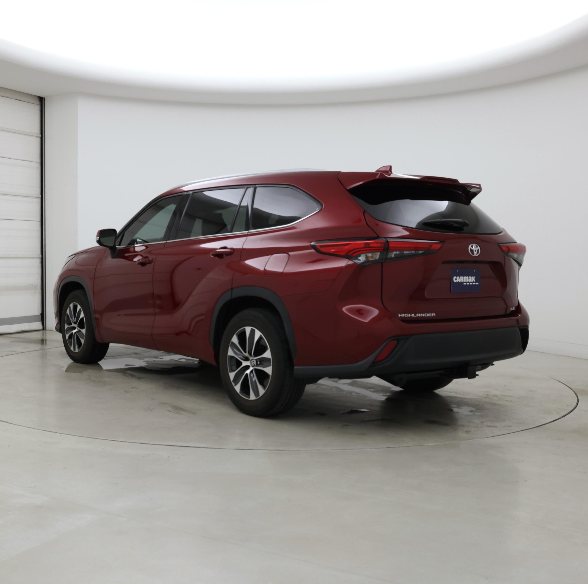Thumbnail: 2022 Toyota Highlander - 2