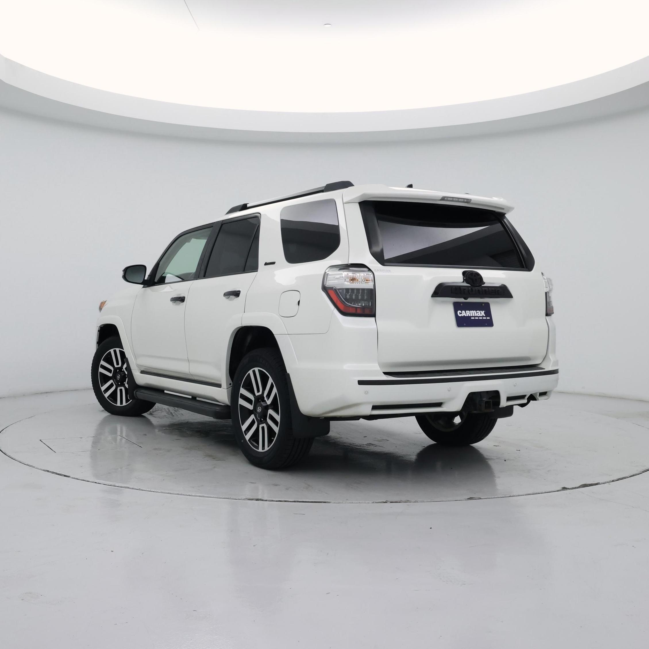 Thumbnail: 2019 Toyota 4Runner - 2