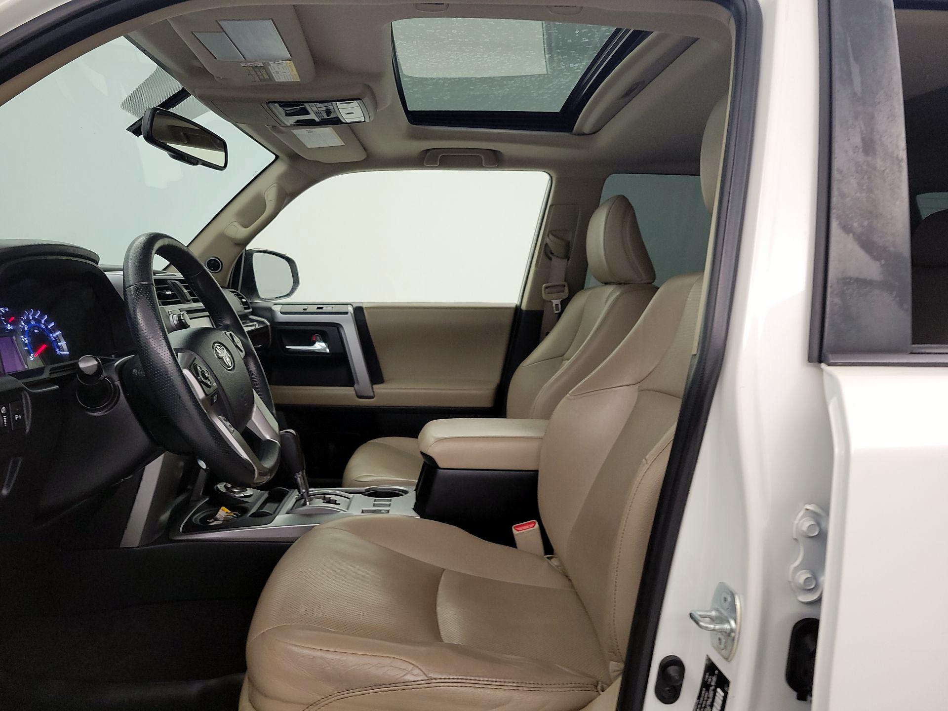 Thumbnail: 2019 Toyota 4Runner - 19